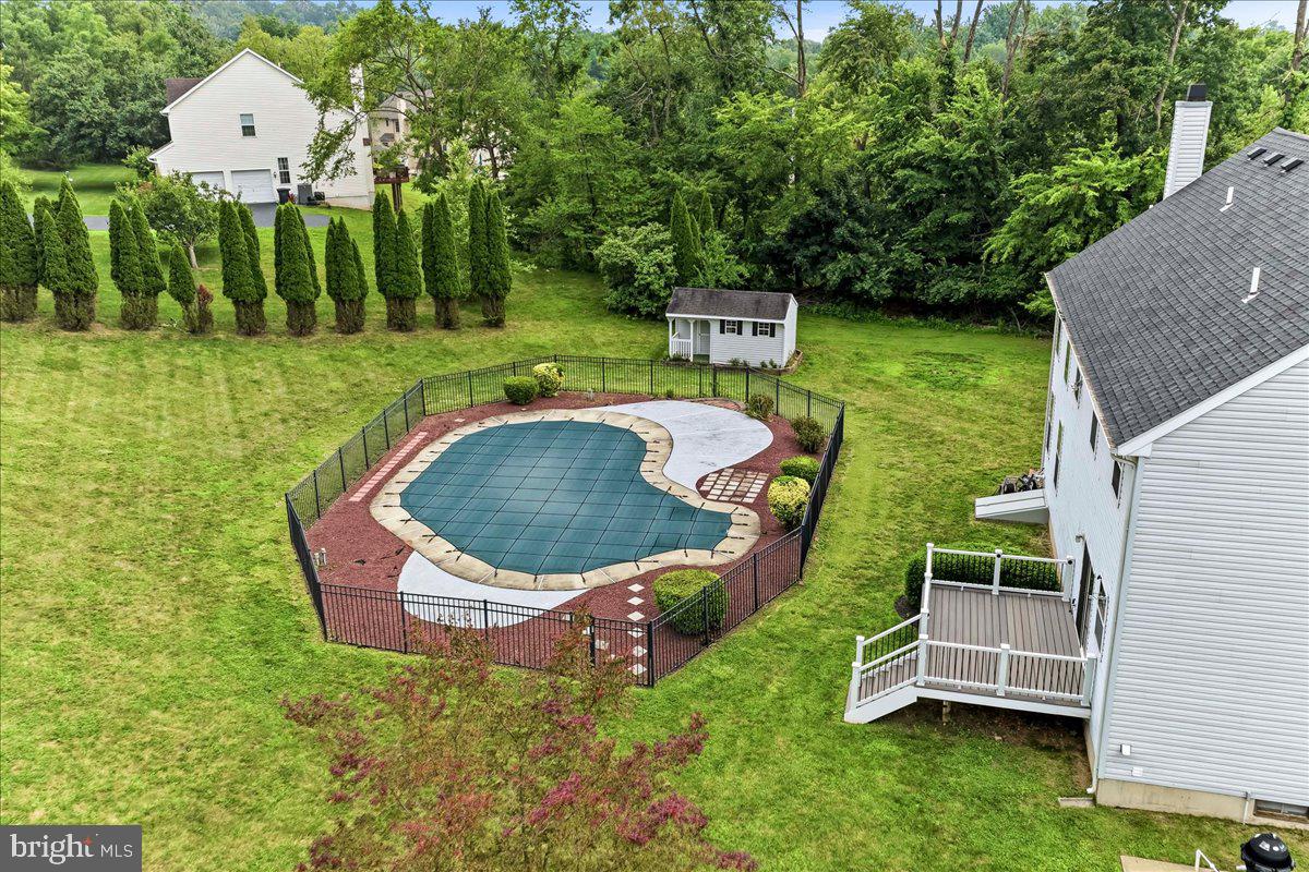 COUNTRY RIDGE - Residential