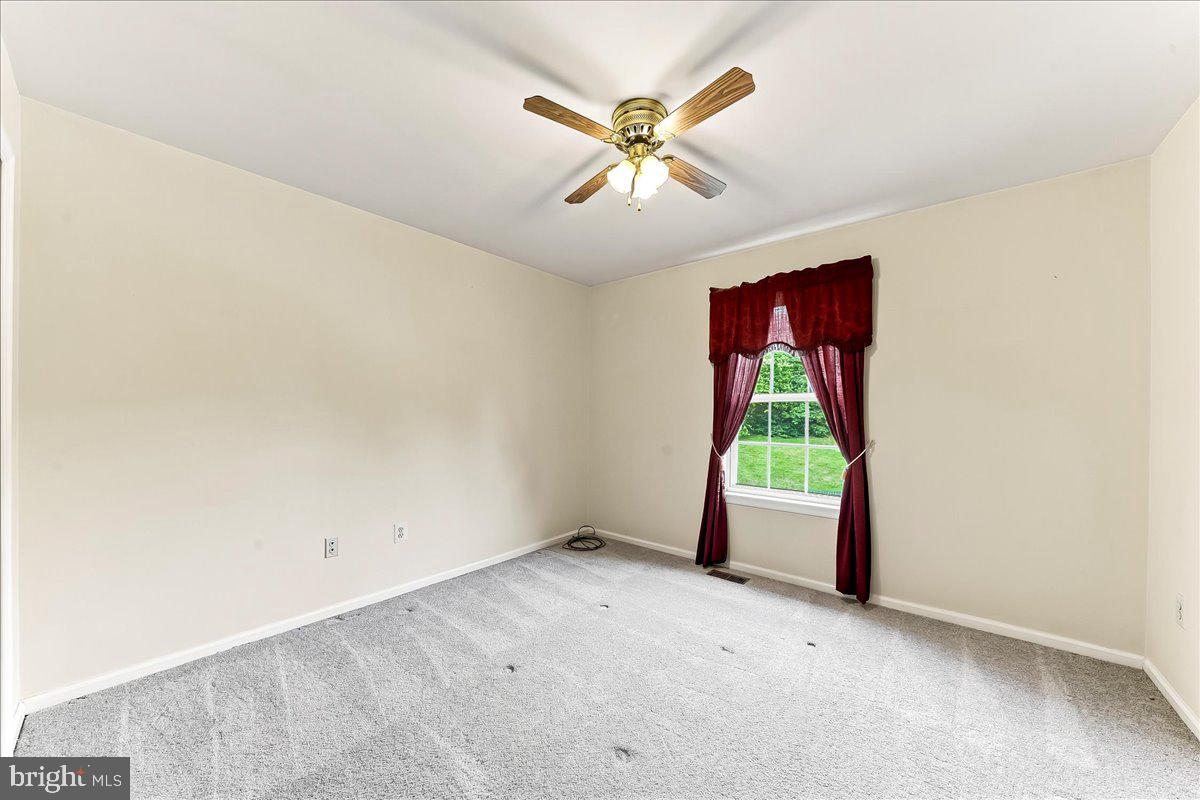 COUNTRY RIDGE - Residential