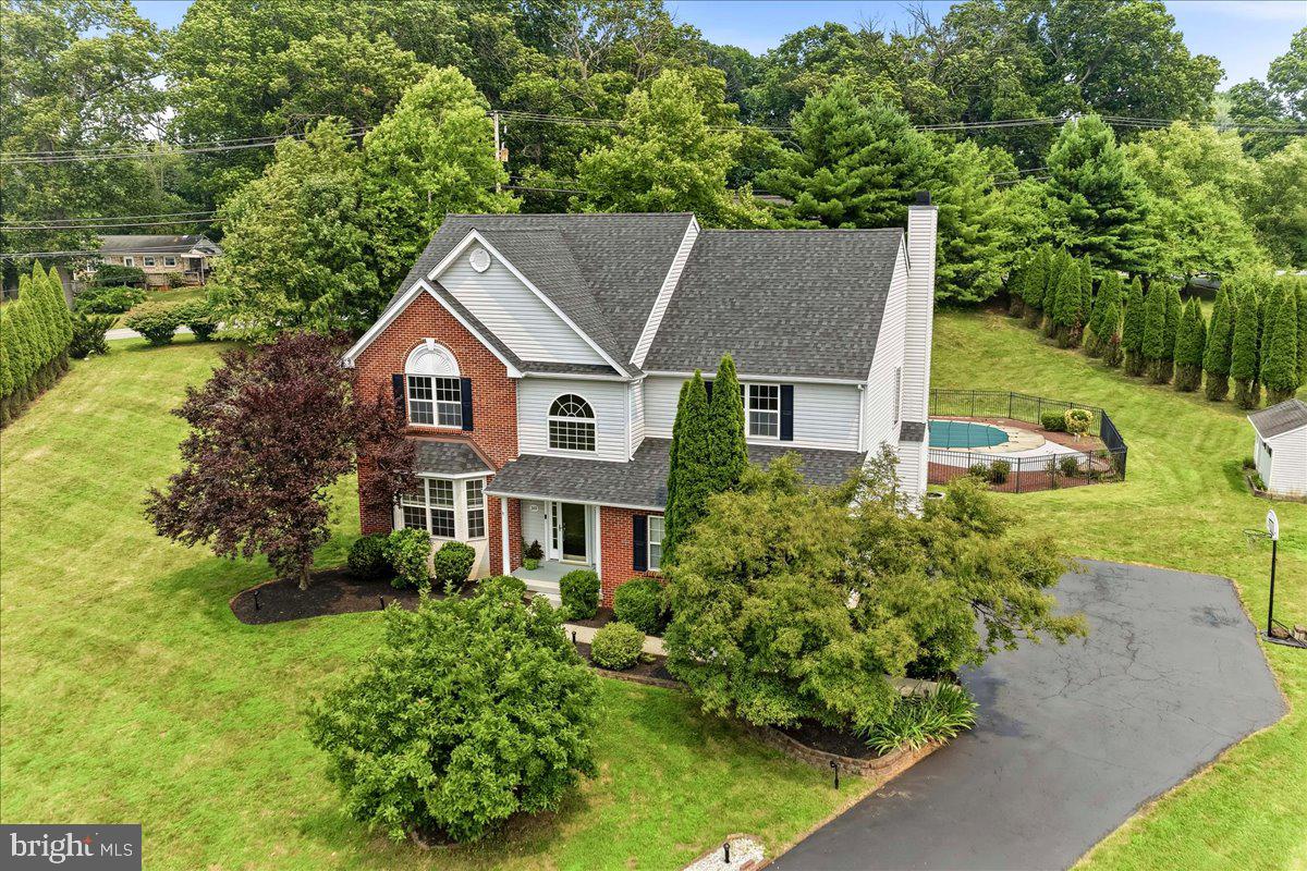 COUNTRY RIDGE - Residential