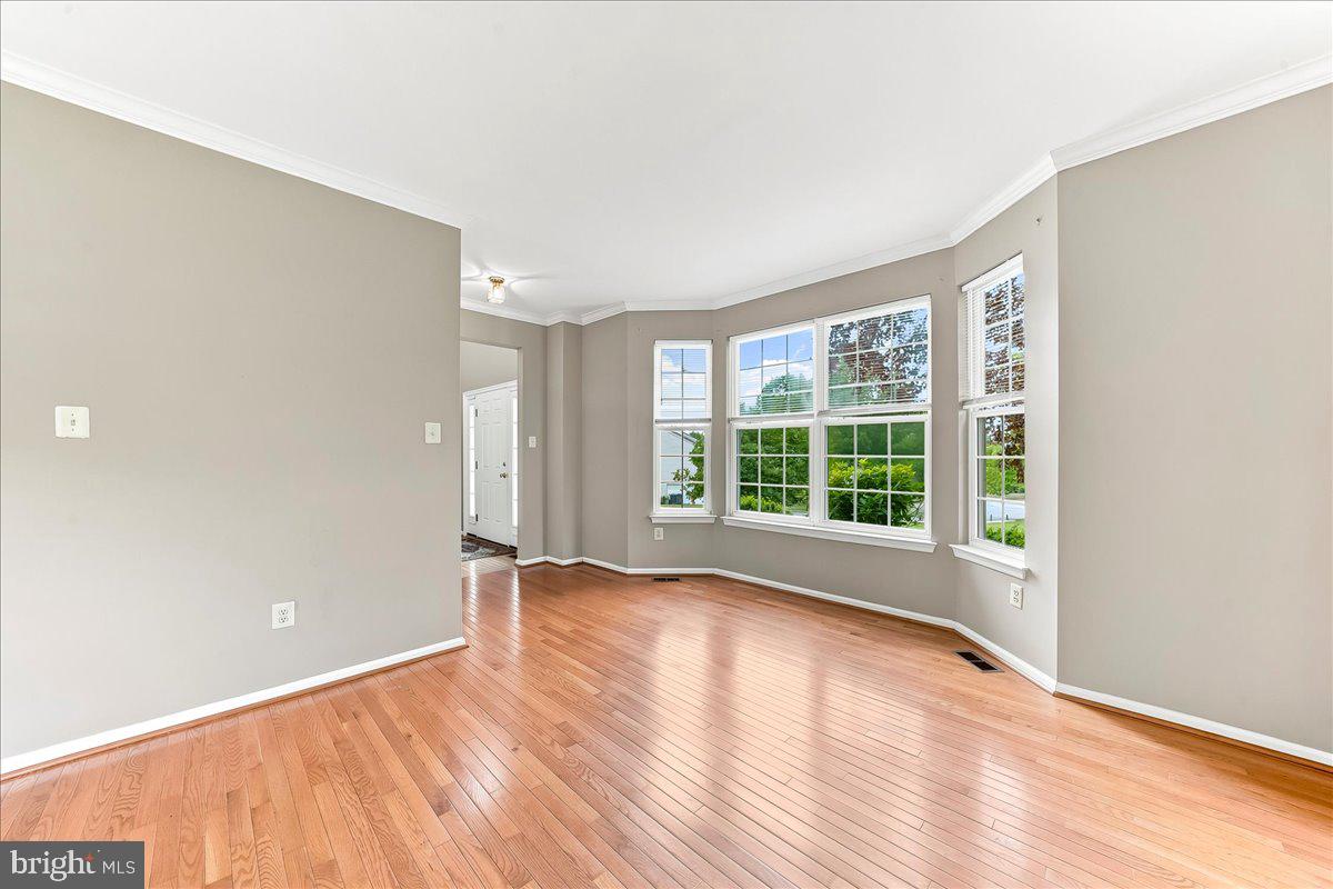 COUNTRY RIDGE - Residential