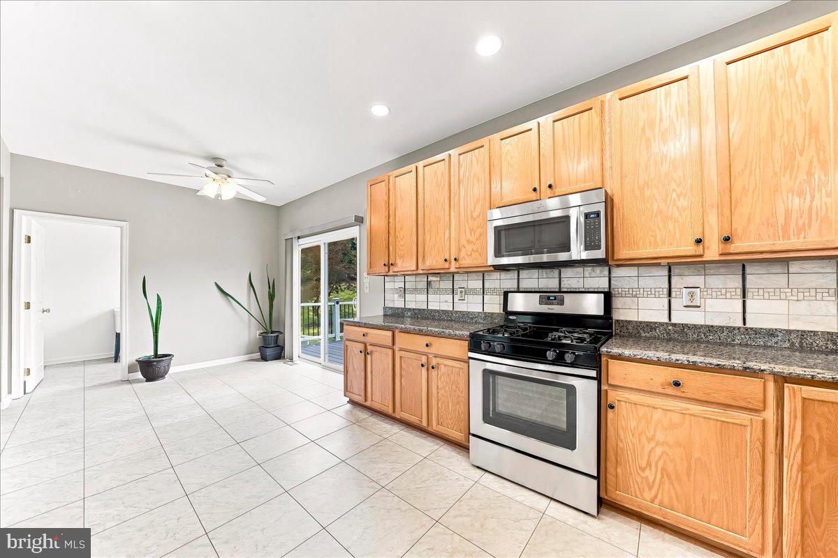 COUNTRY RIDGE - Residential