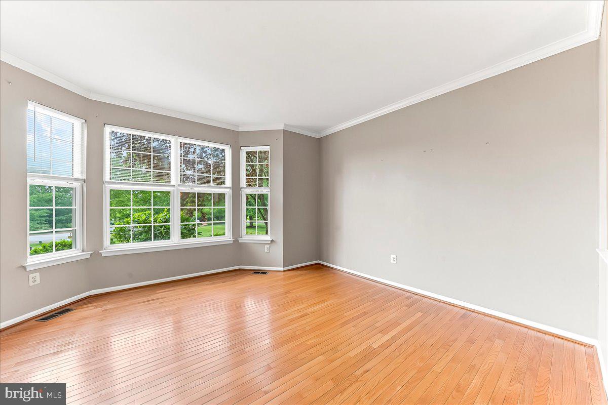 COUNTRY RIDGE - Residential