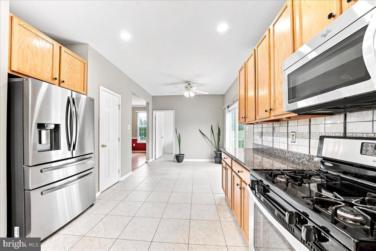 COUNTRY RIDGE - Residential