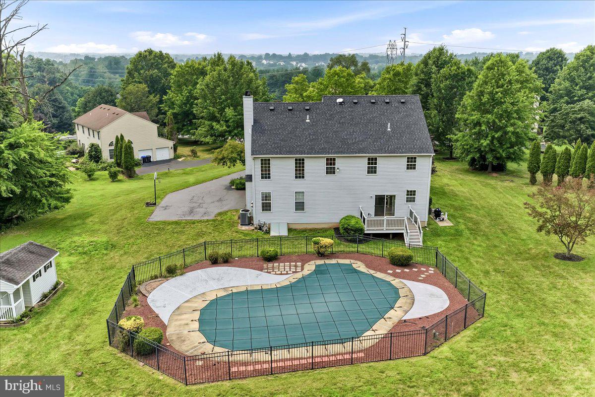 COUNTRY RIDGE - Residential