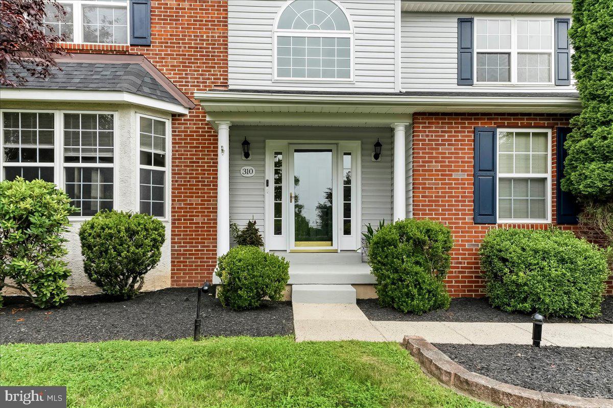 COUNTRY RIDGE - Residential