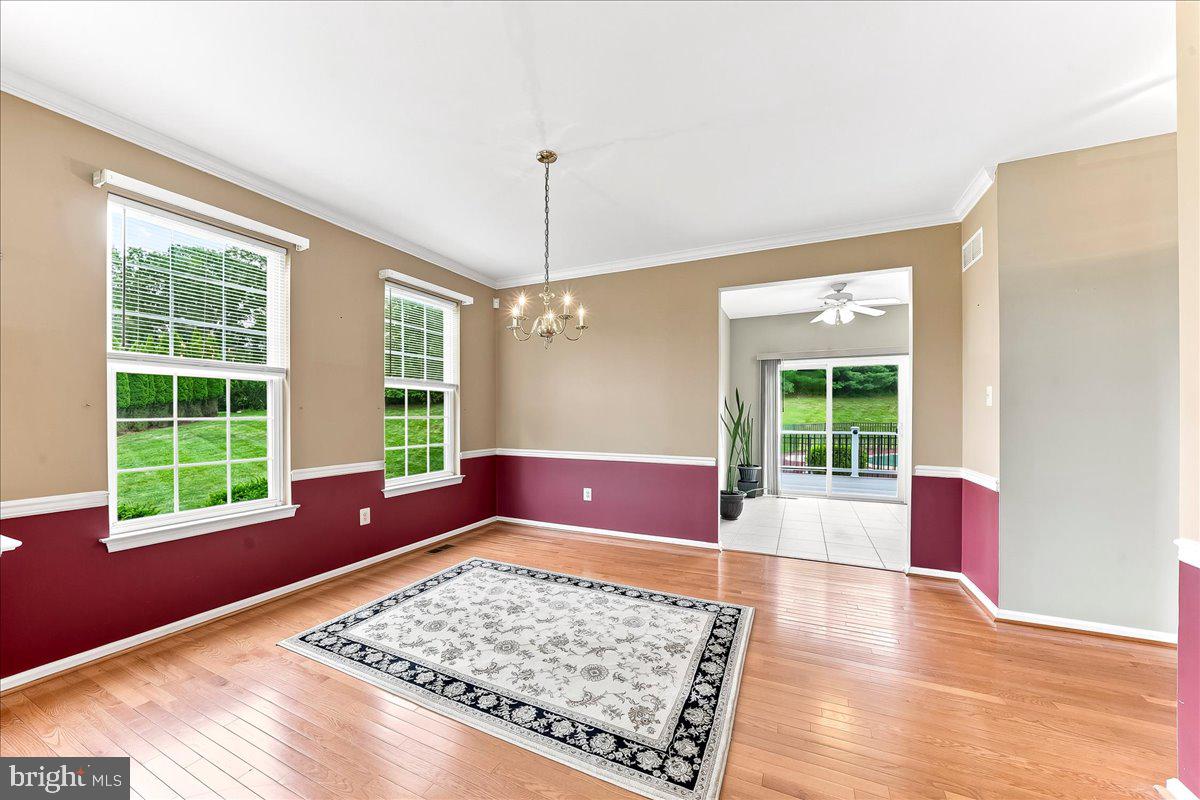 COUNTRY RIDGE - Residential