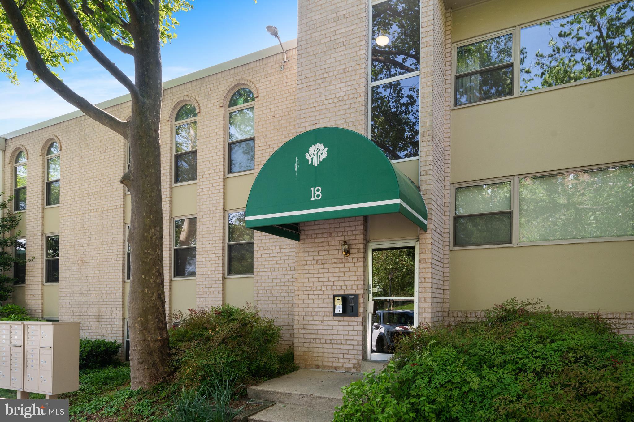 CANTERBURY SQUARE - Residential