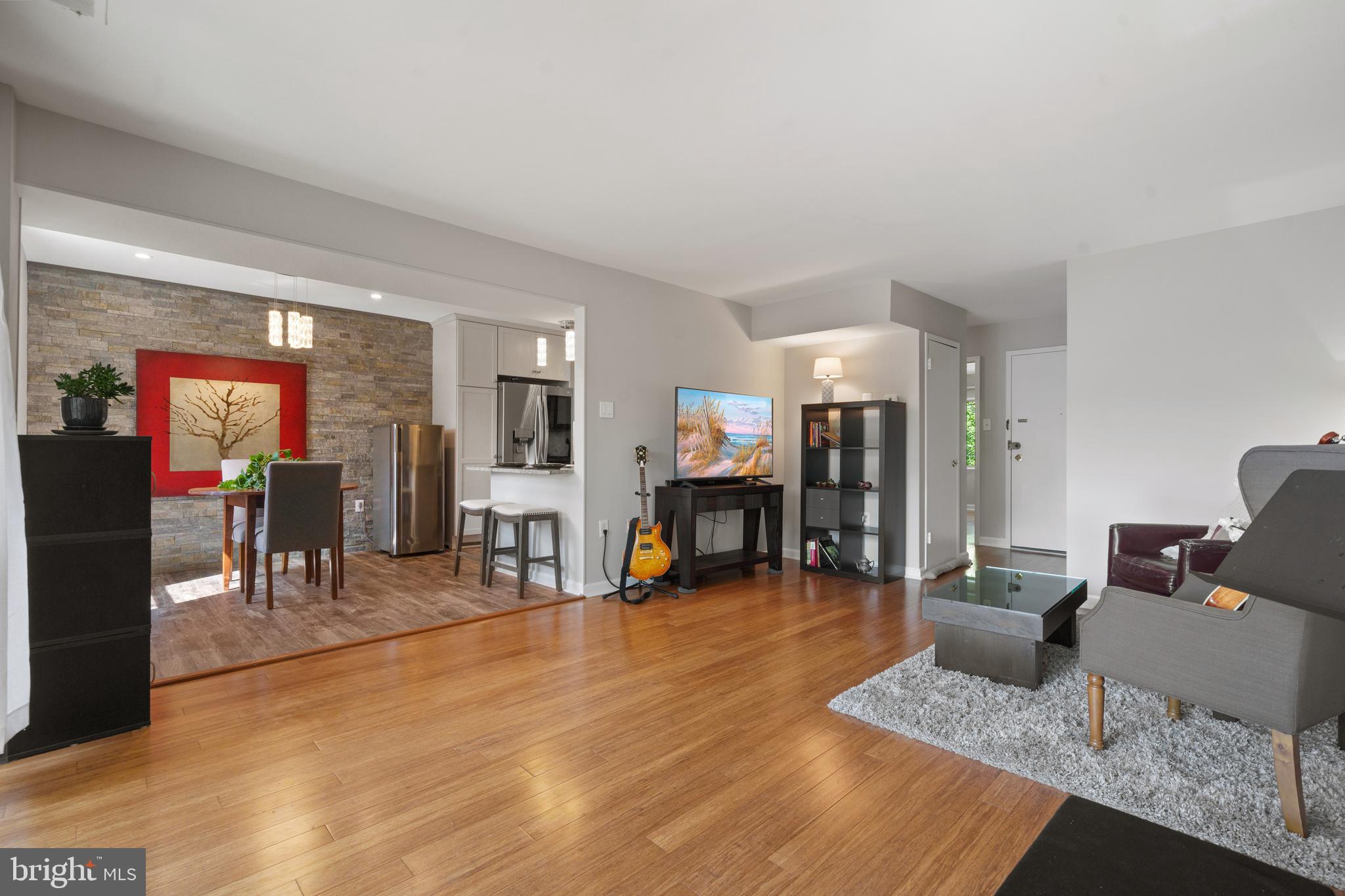 CANTERBURY SQUARE - Residential