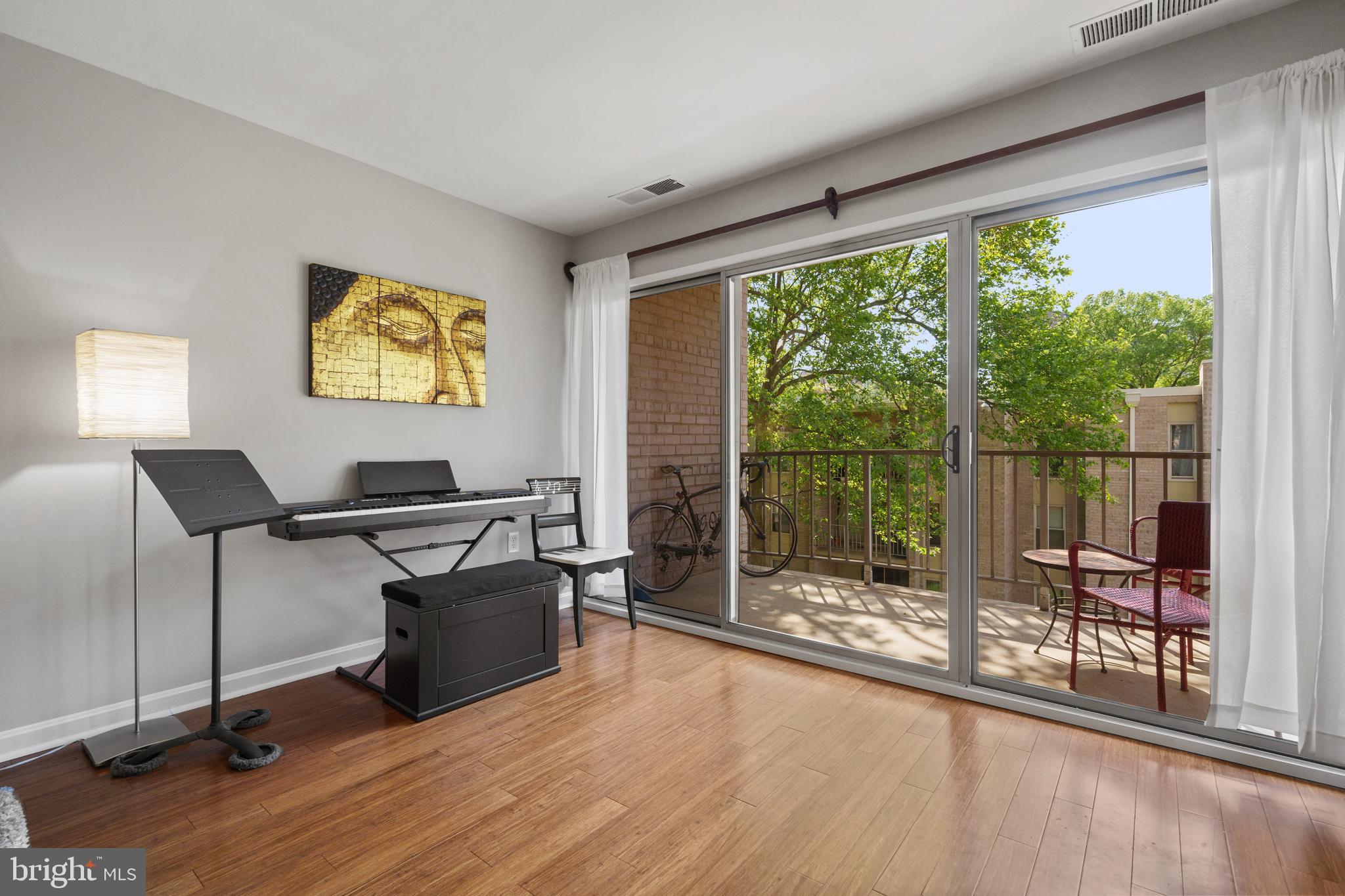 CANTERBURY SQUARE - Residential