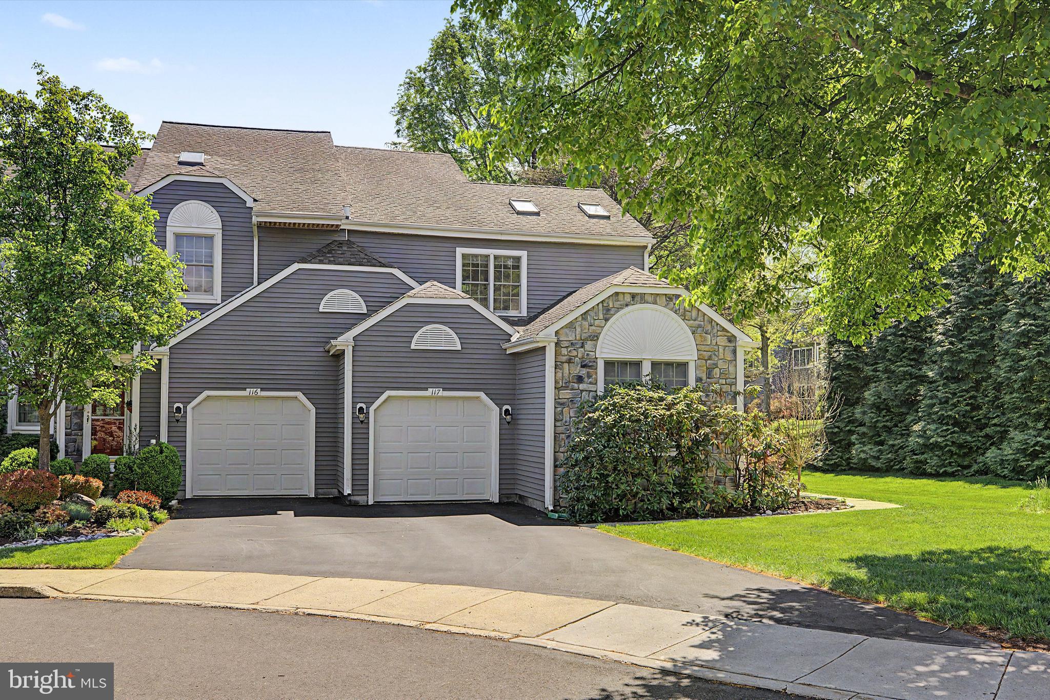 FIELDSTONE - Residential