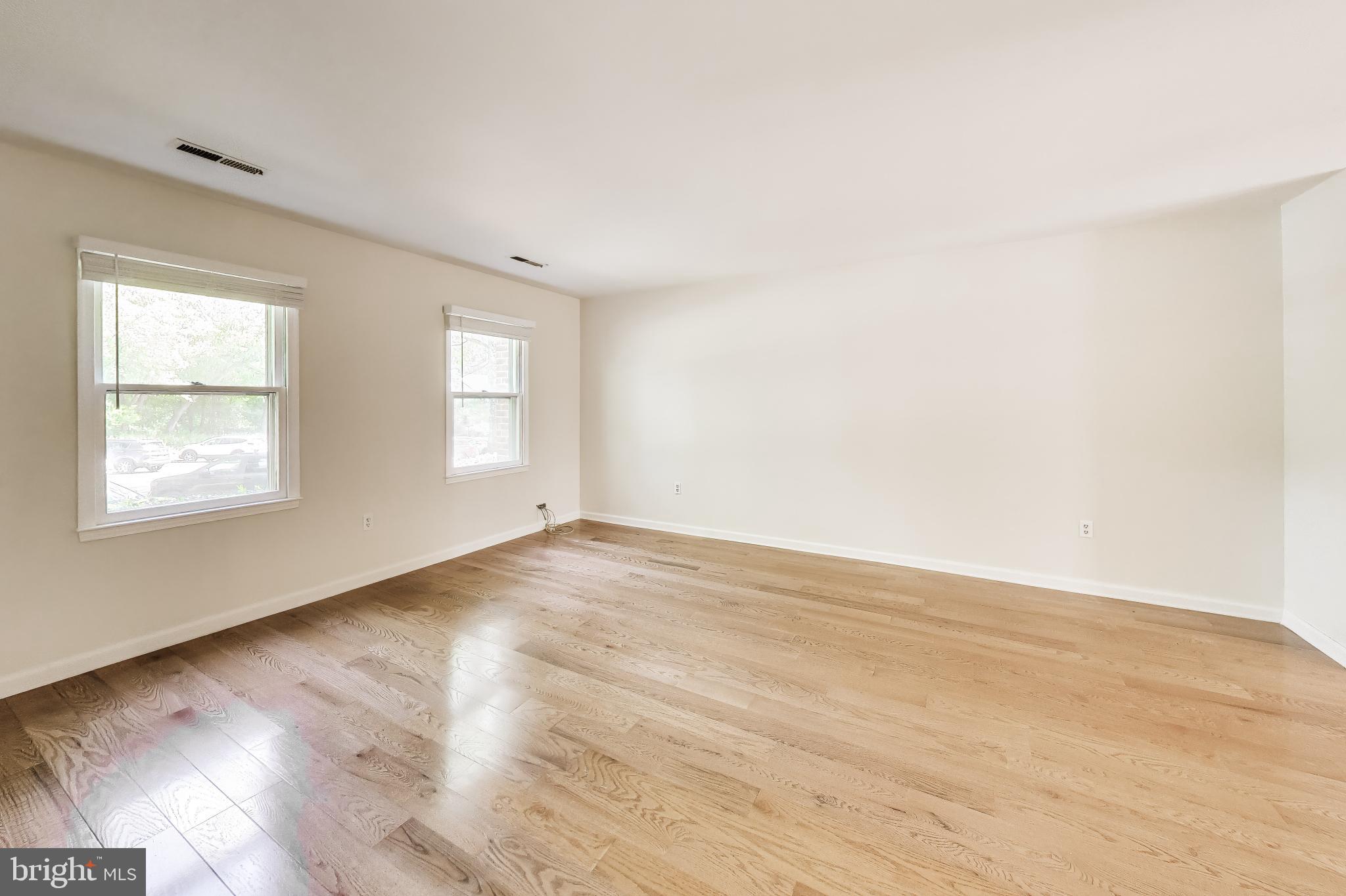 INVERNESS KNOLLS - Residential