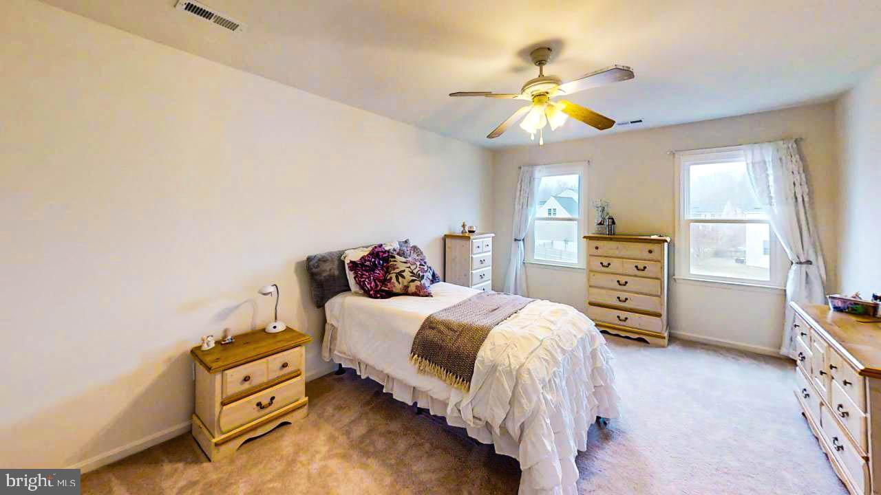 STAFFORD LAKES VILLAGE - Residential