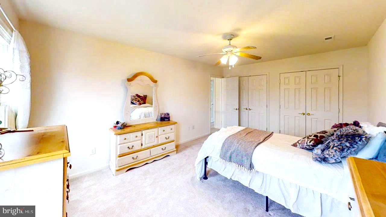 STAFFORD LAKES VILLAGE - Residential