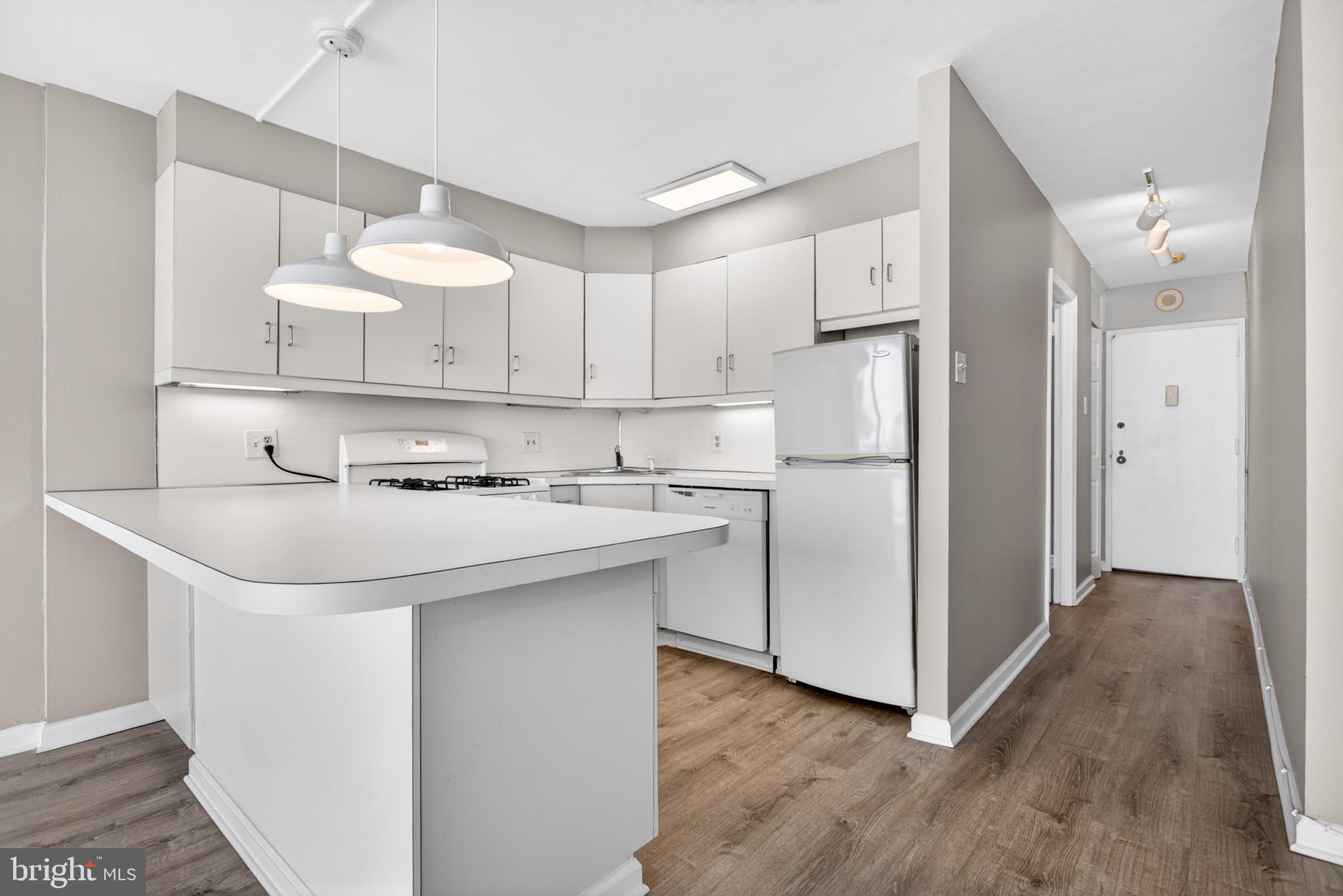 FAIRMOUNT - Residential