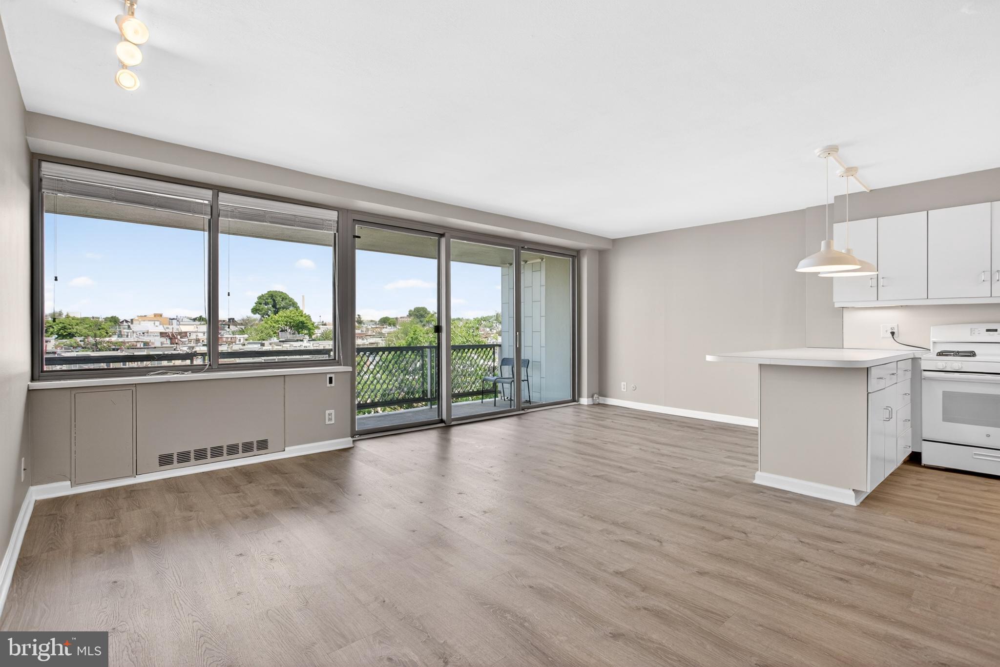 FAIRMOUNT - Residential