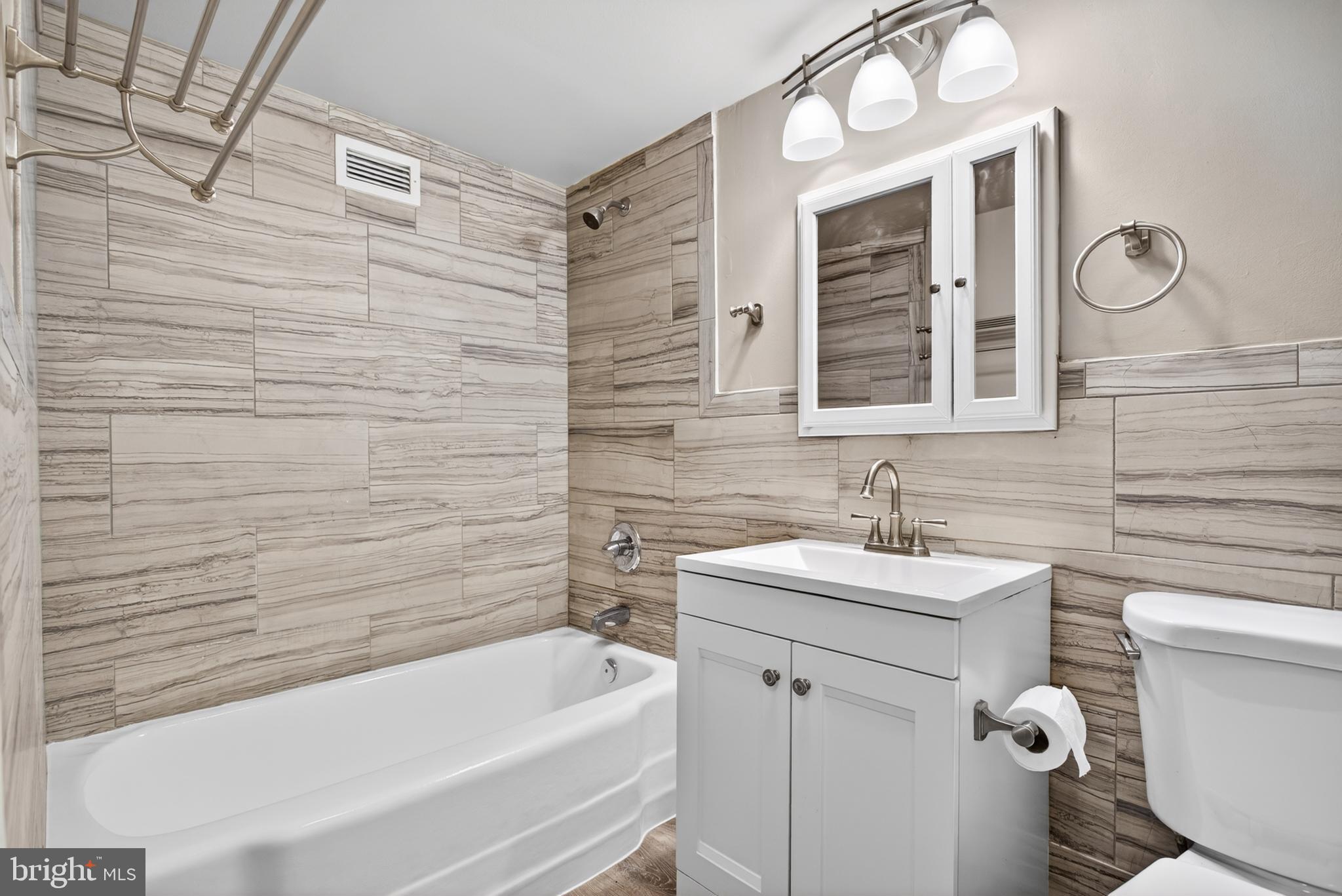 FAIRMOUNT - Residential