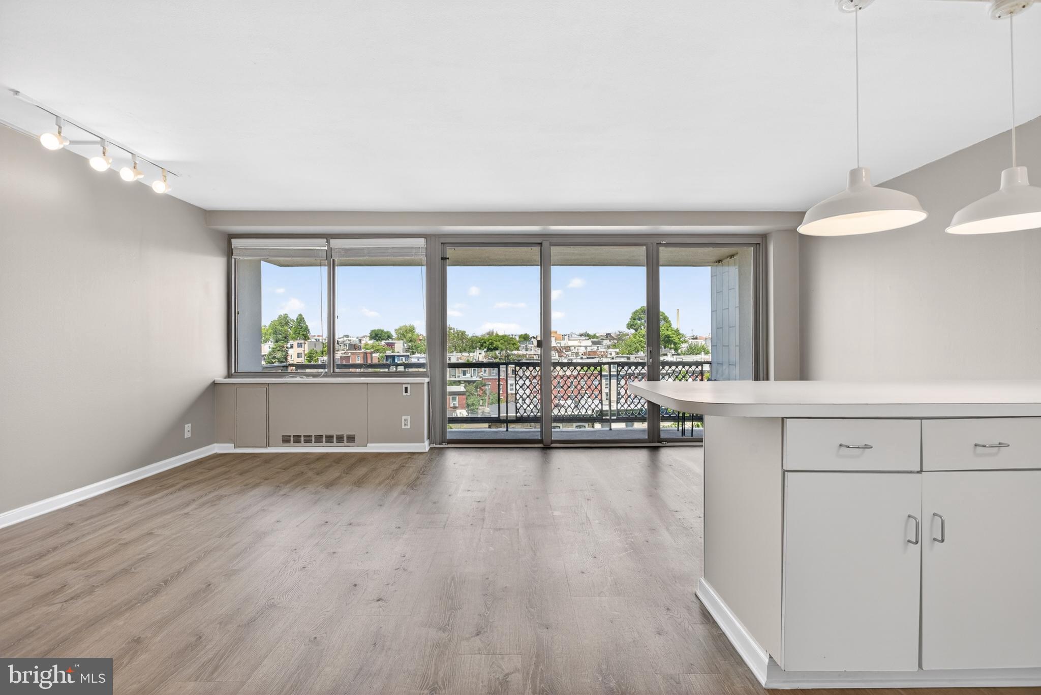 FAIRMOUNT - Residential