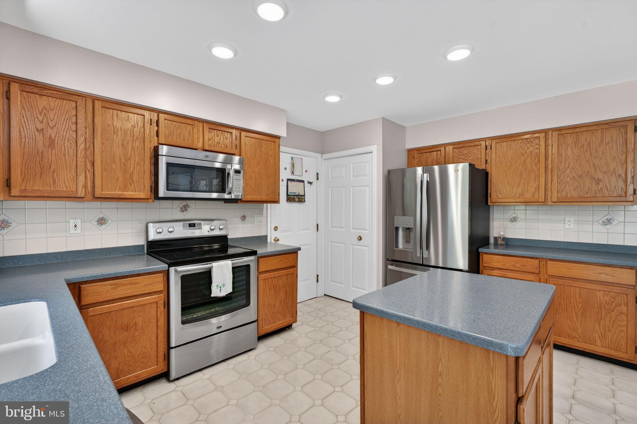 VALEWOOD ESTATES - Residential