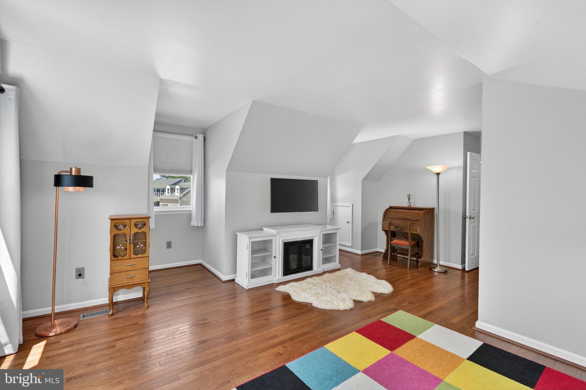 VALEWOOD ESTATES - Residential
