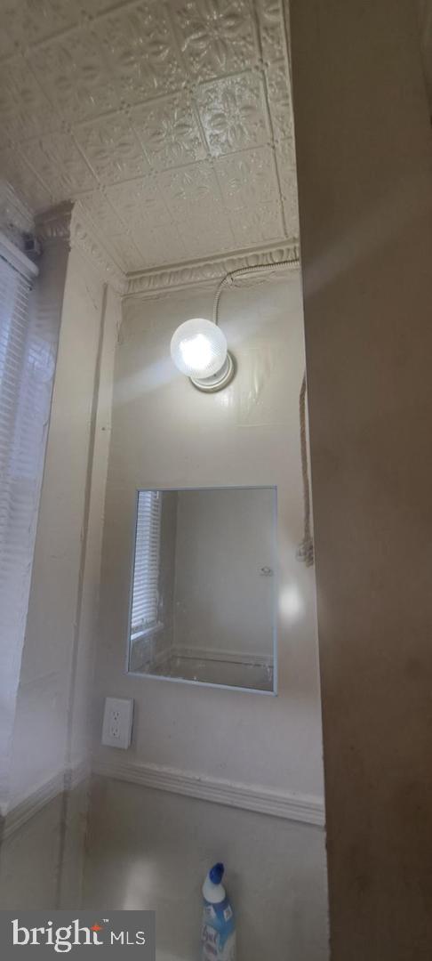 WEST BALTIMORE - Residential
