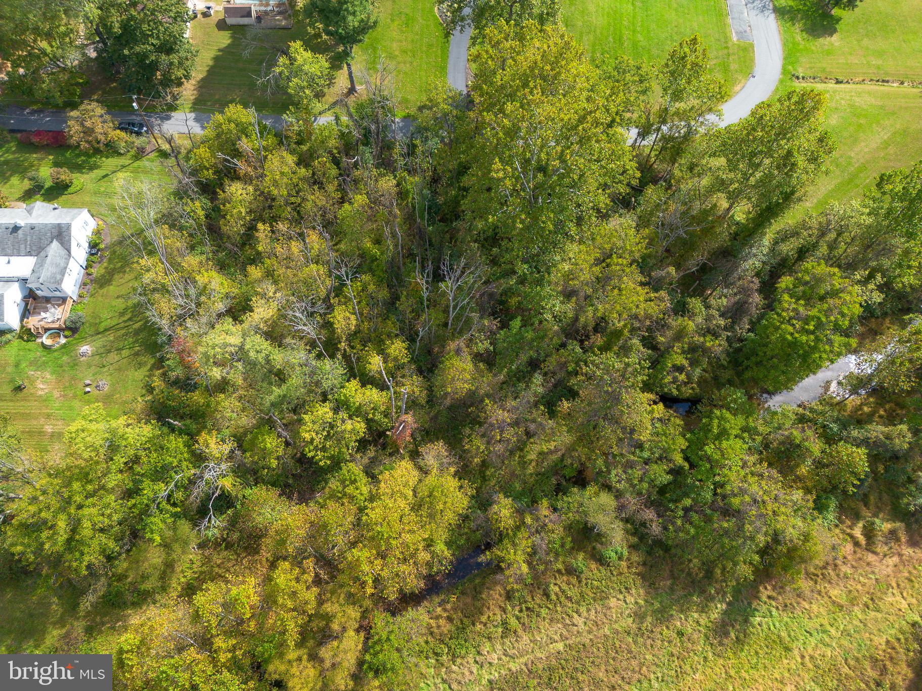 BEL AIR ACRES - Land