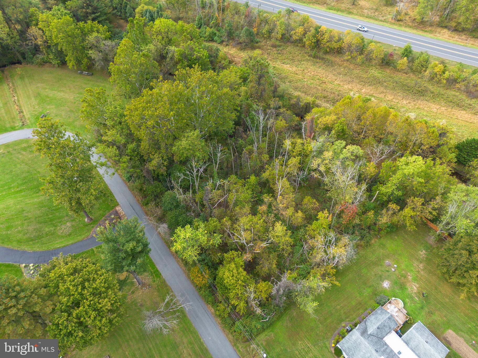 BEL AIR ACRES - Land
