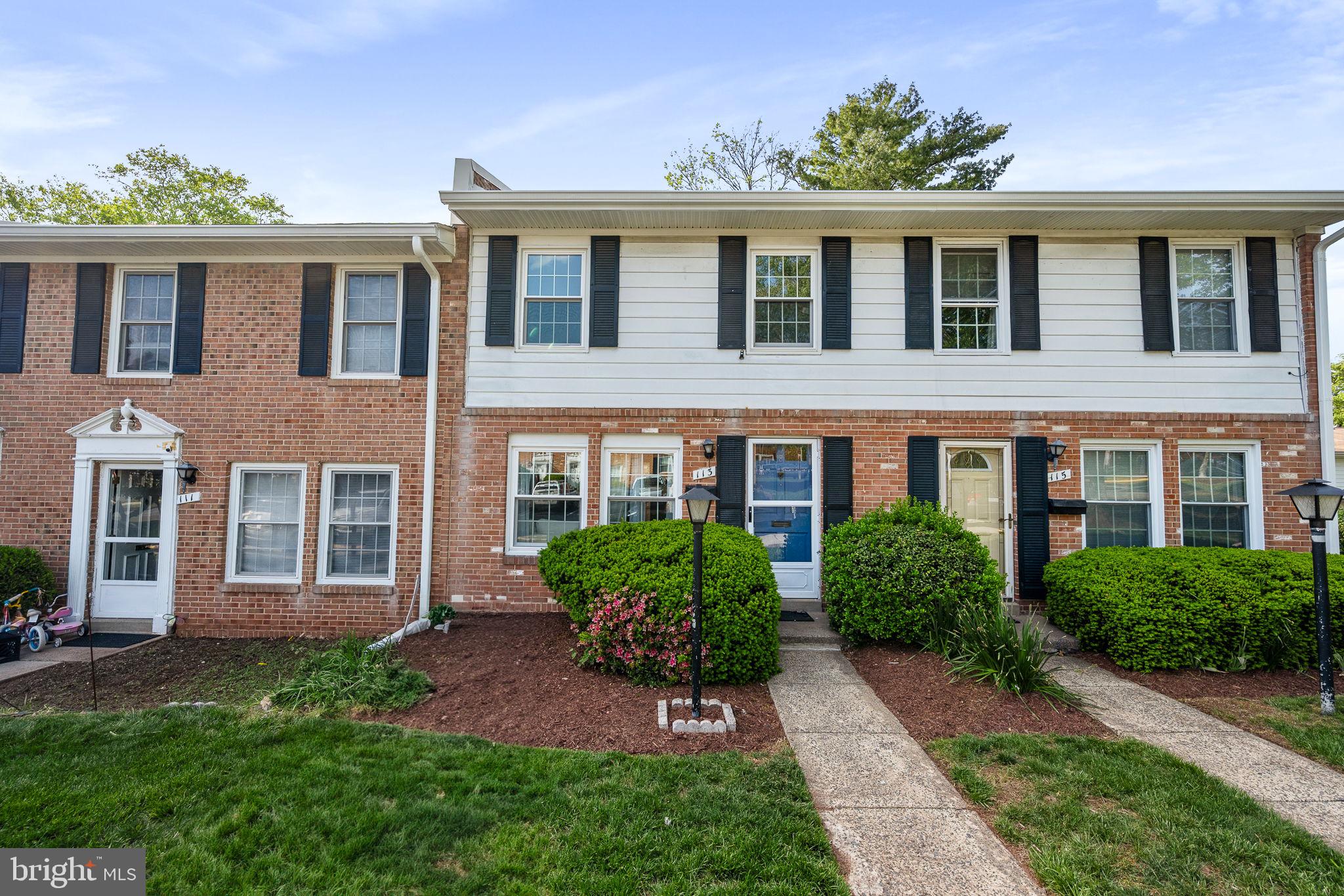 Welcome home well maintained property with a lot to offer great location close to shopping centers, and public transportation. With lots of upgrades just freshly painted, Kitchen just remodel windows and roof just replaced a year ago. Just 10mn  to Dulles airport, 10mn to One Loudoun close to rout 28 and 7, easy access to the beltway and just 40mn to Washington DC
Condo fee will change to 365.00 on June onwards.