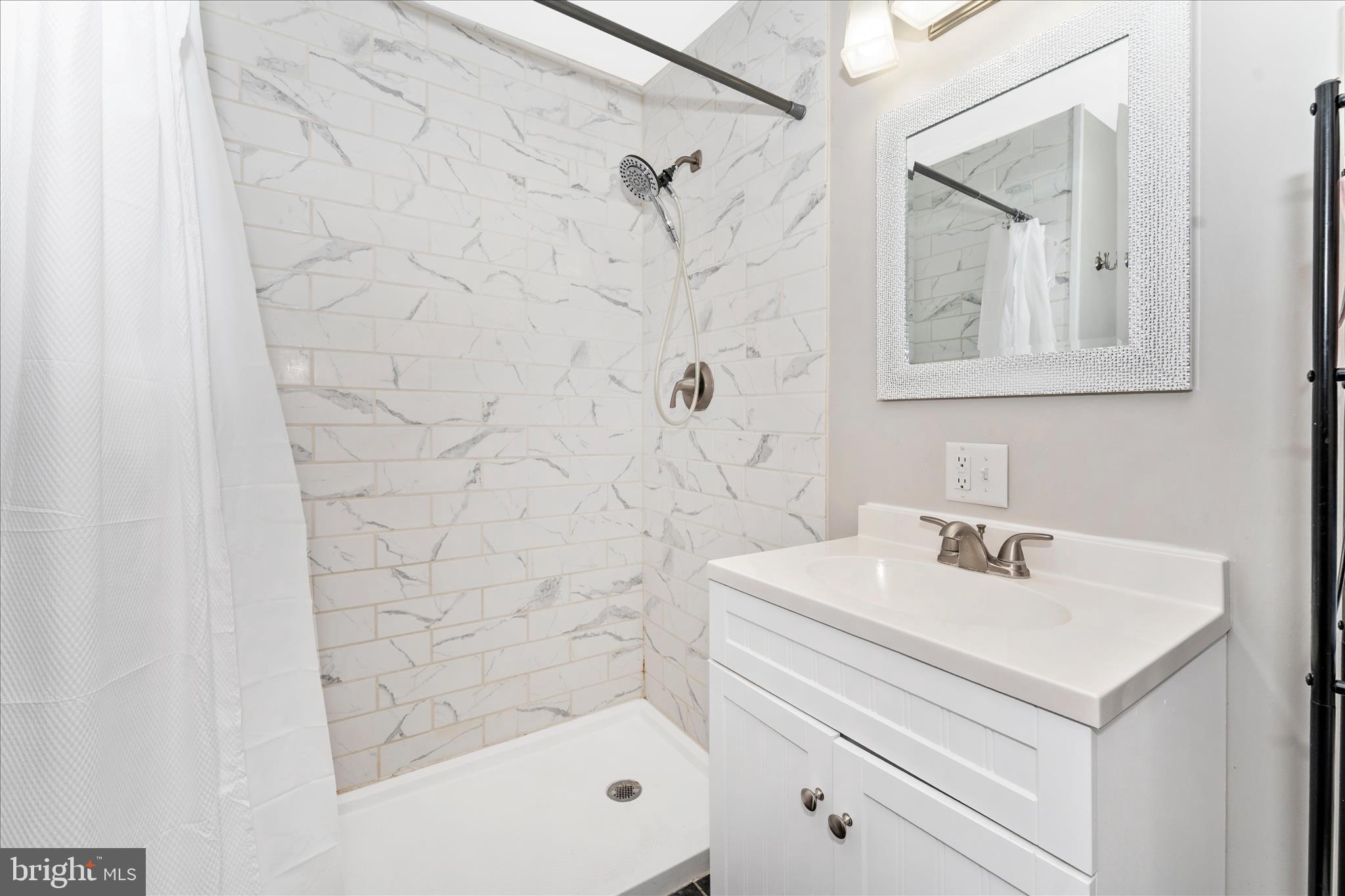 KINSEY HEIGHTS - Residential