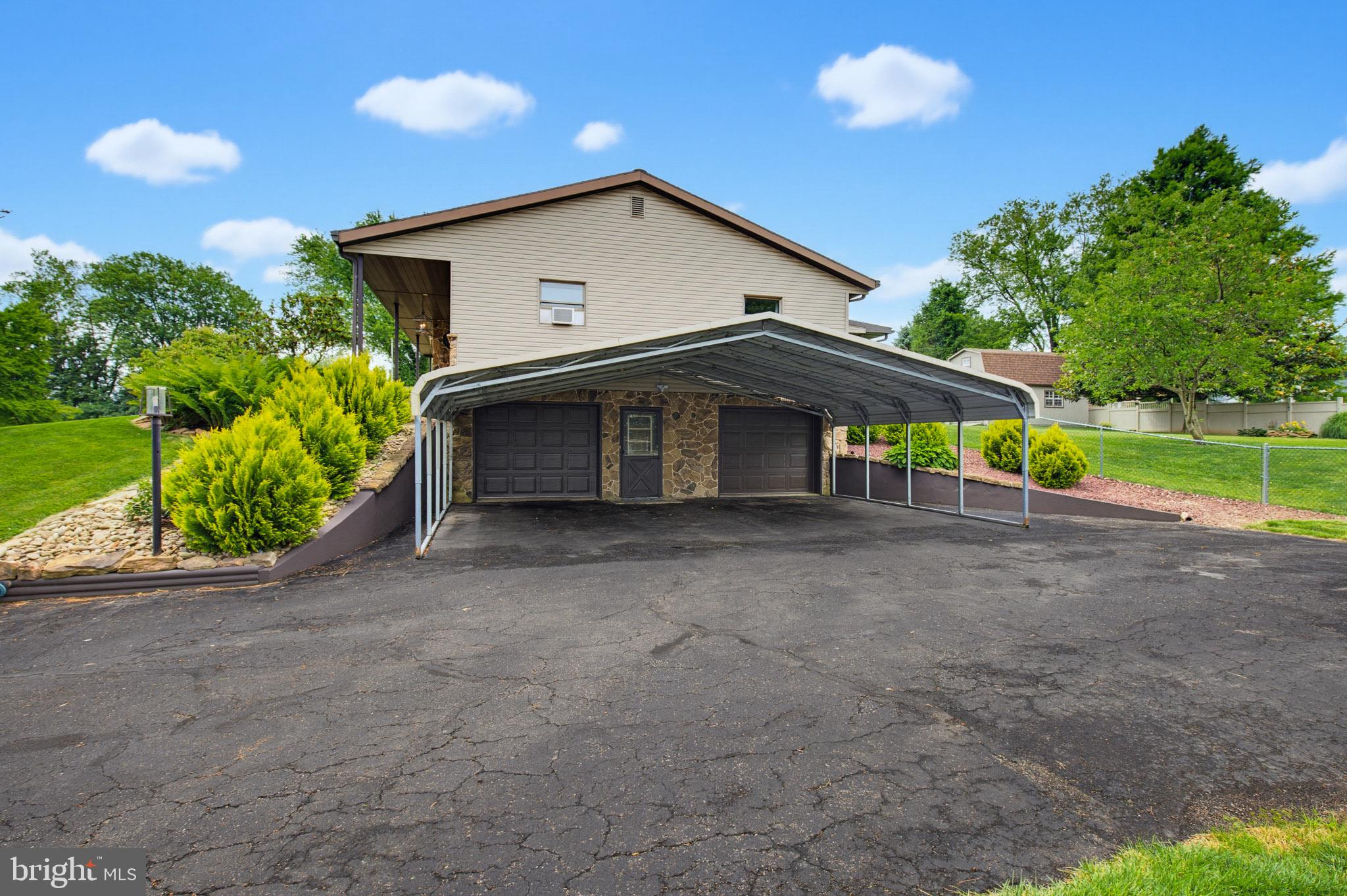 EAGLE WING ESTATES - Residential