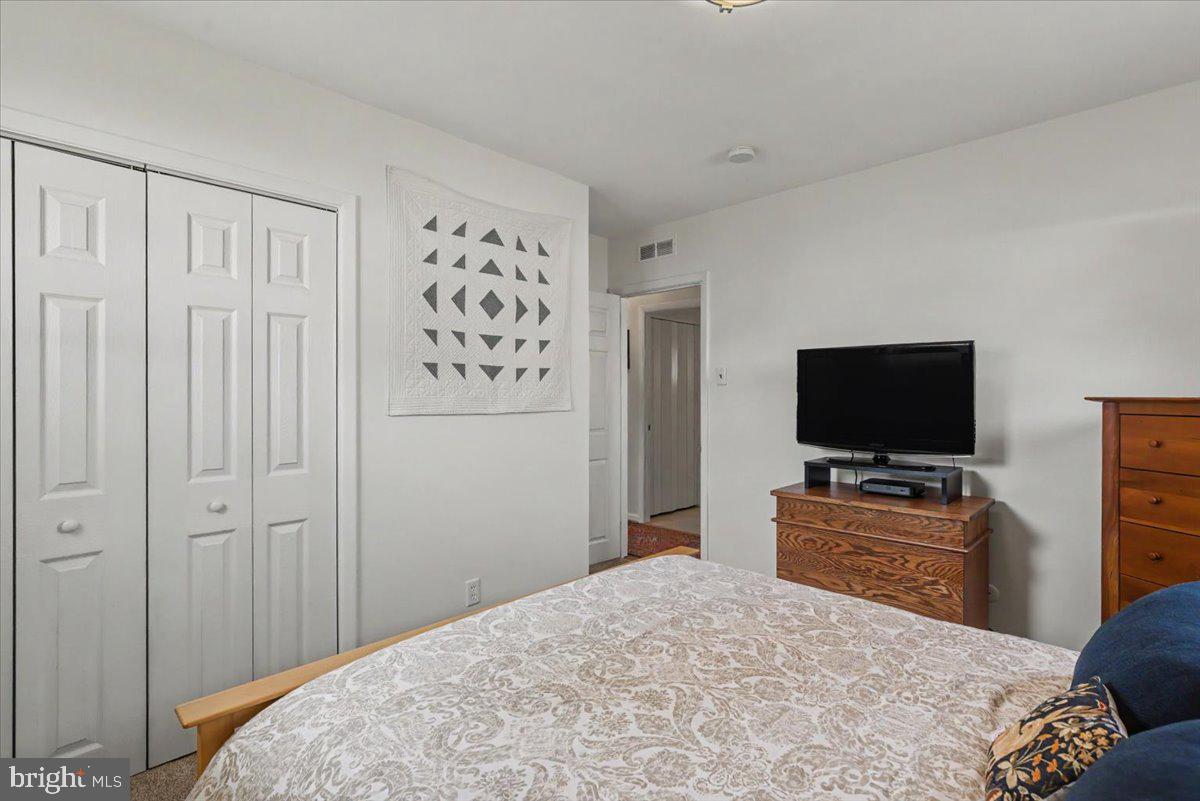WARMINSTER VIL - Residential