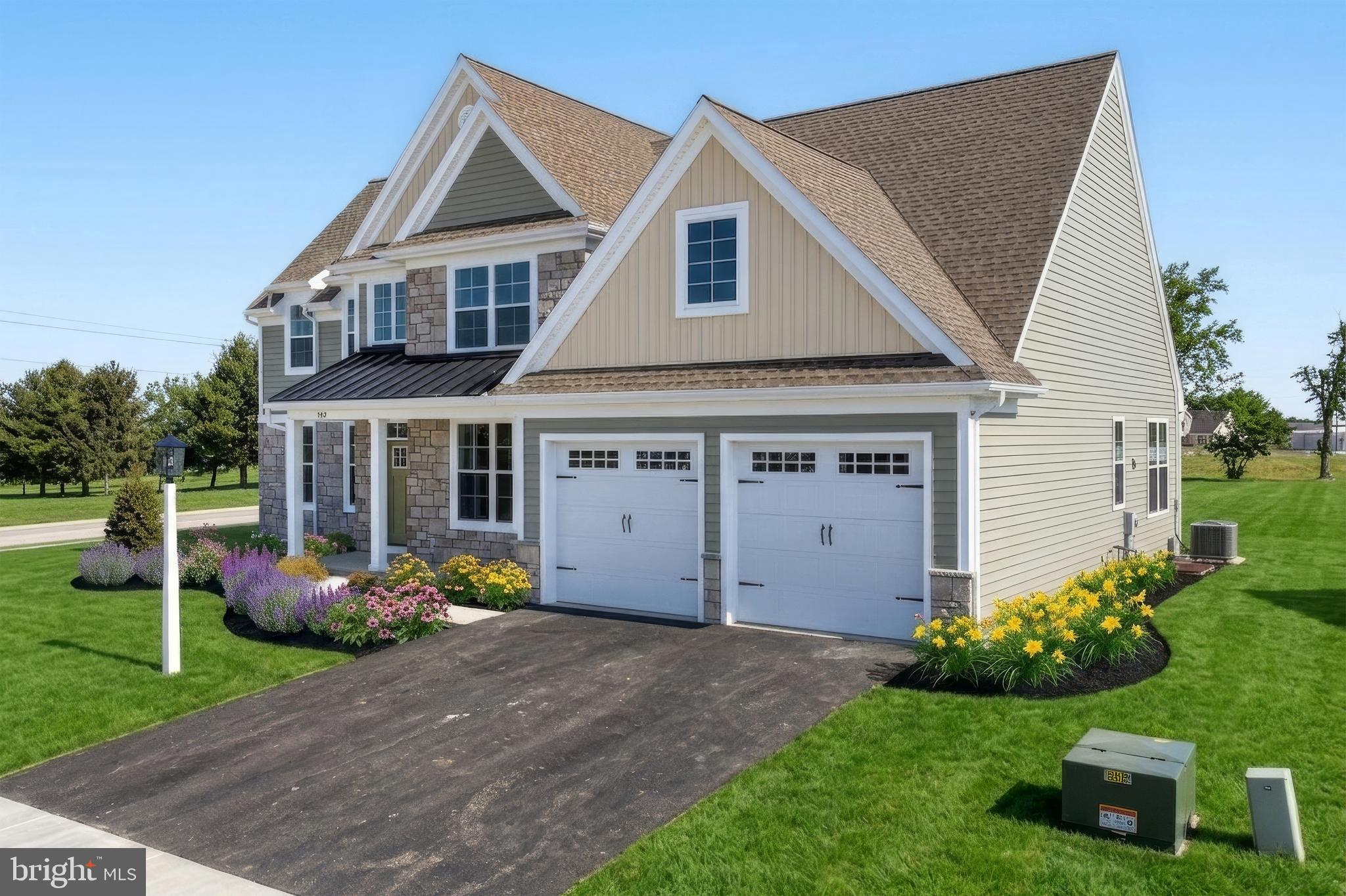 RIVER RIDGE HILLS - Residential