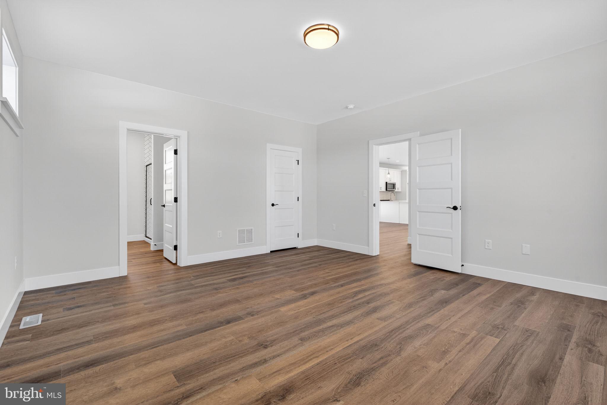 RIVER RIDGE HILLS - Residential