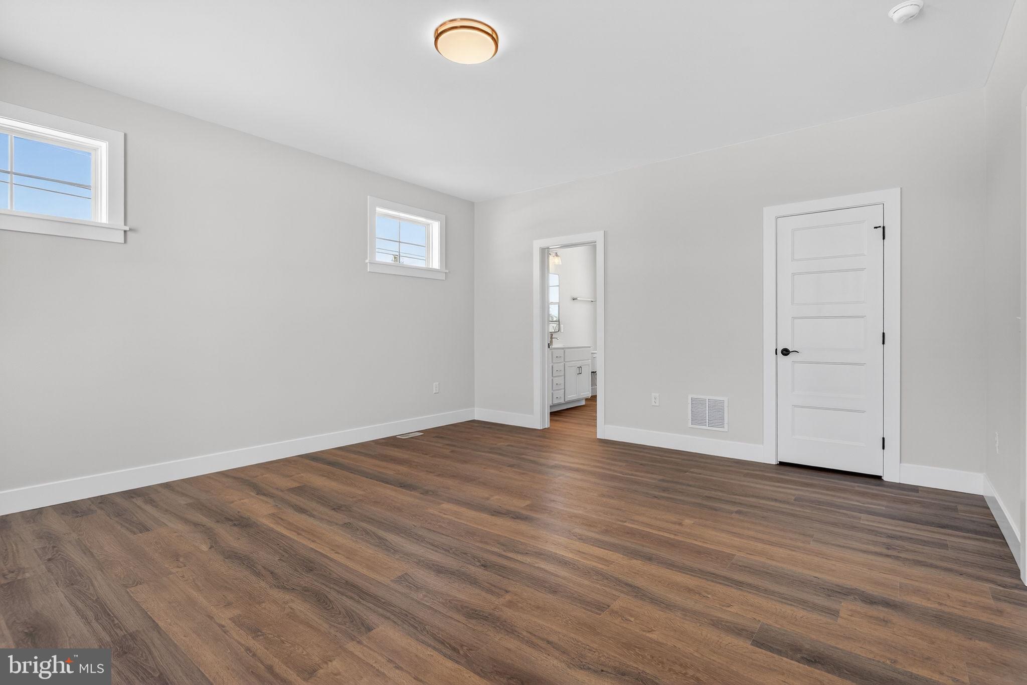 RIVER RIDGE HILLS - Residential