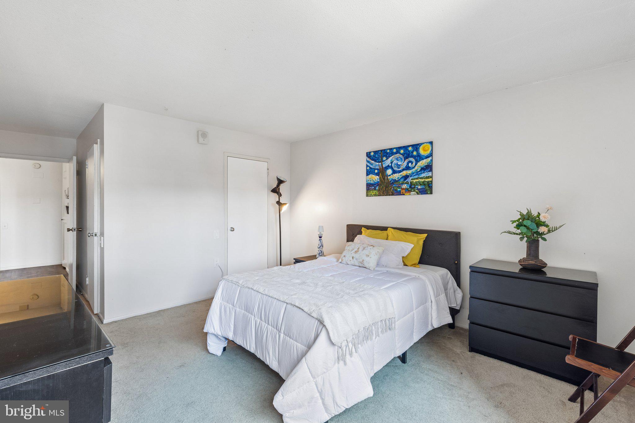 CENTER CITY - Residential