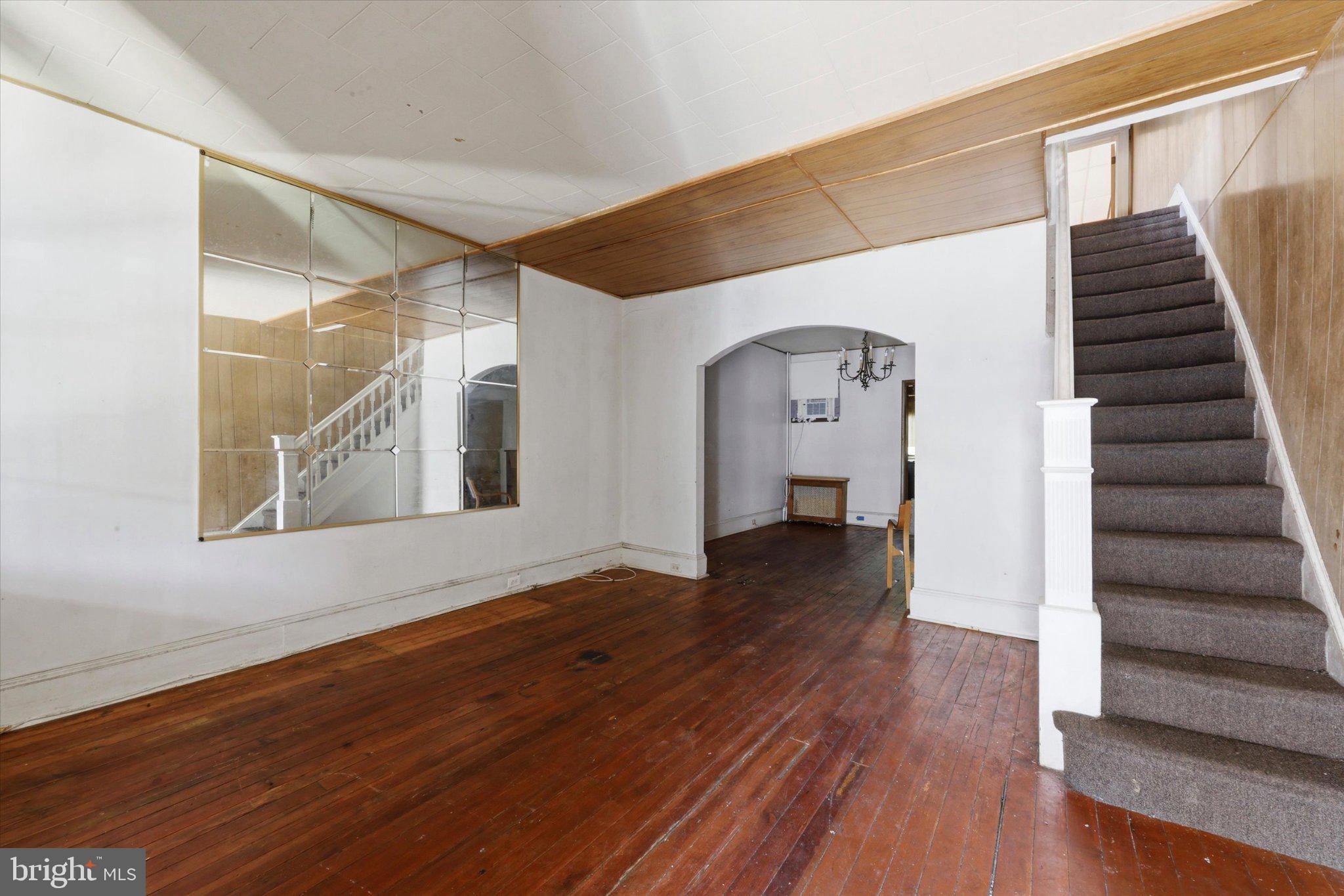 OVERBROOK - Residential