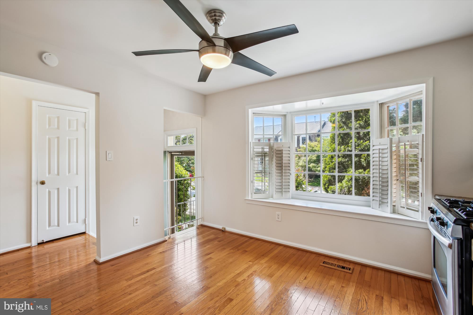 HUNTINGTON AT MT VERNON - Residential Lease