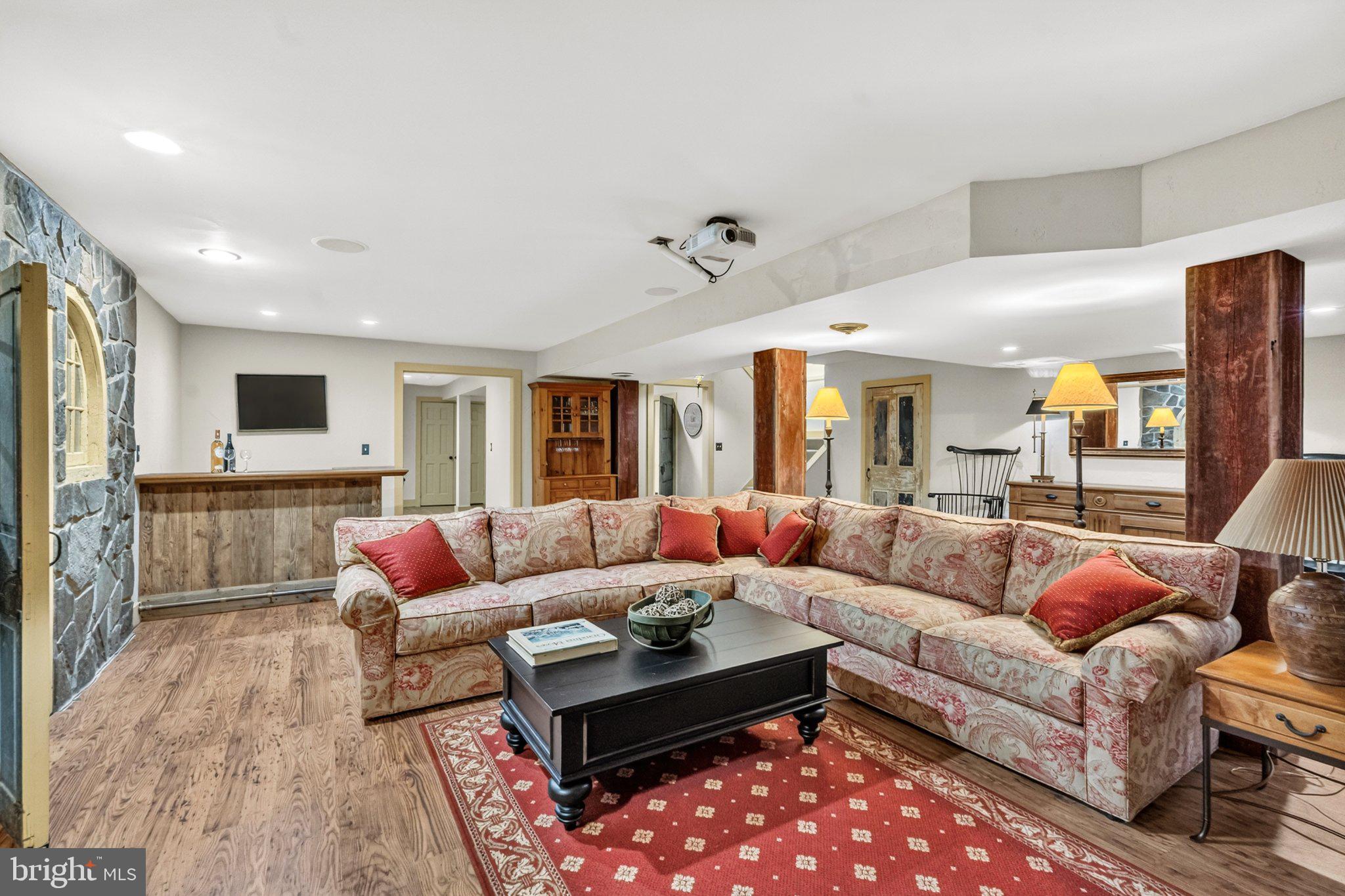 SOMERSET LAKE - Residential