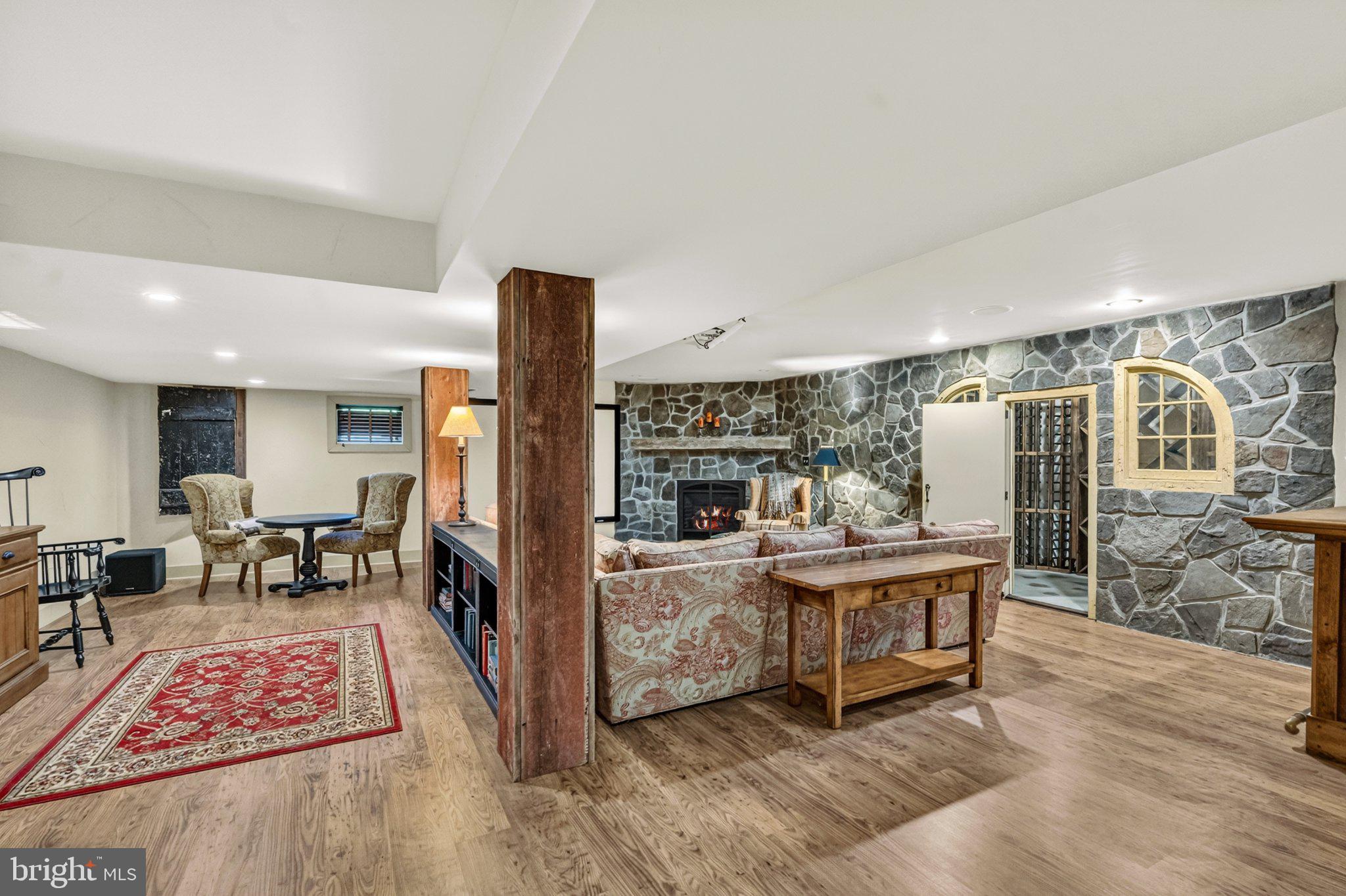 SOMERSET LAKE - Residential