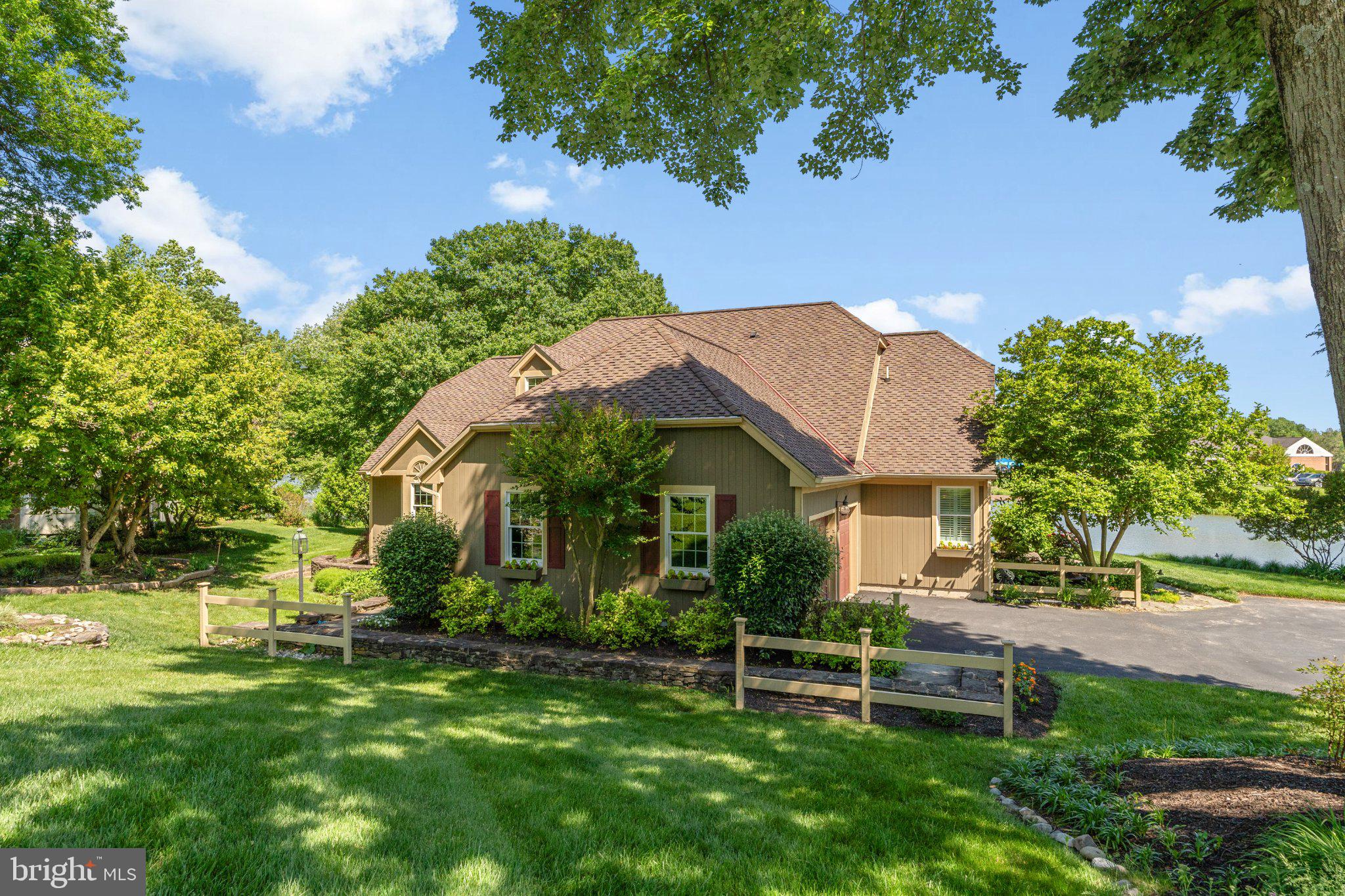 SOMERSET LAKE - Residential