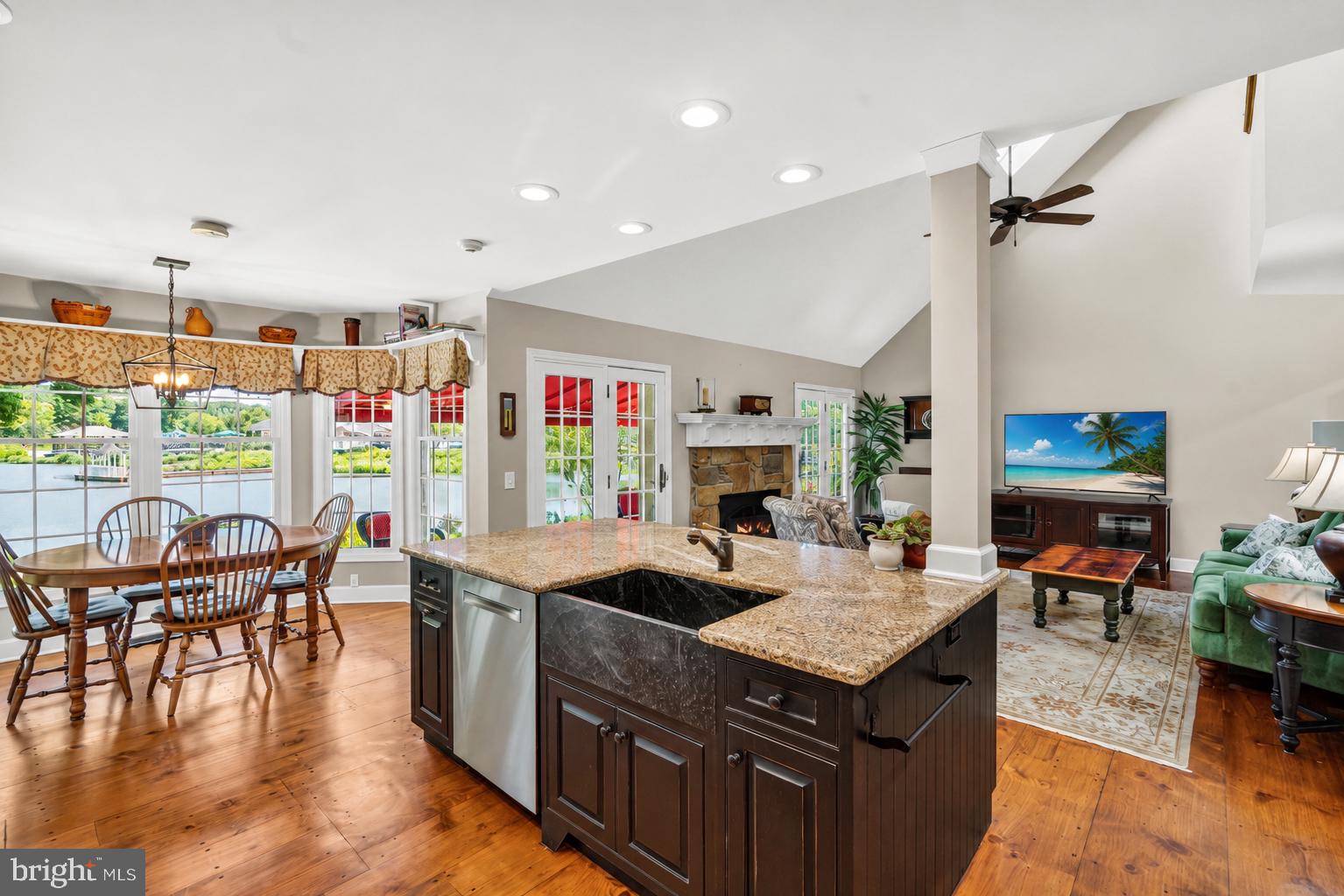 SOMERSET LAKE - Residential