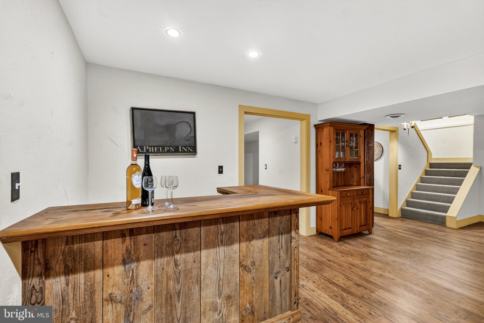 SOMERSET LAKE - Residential