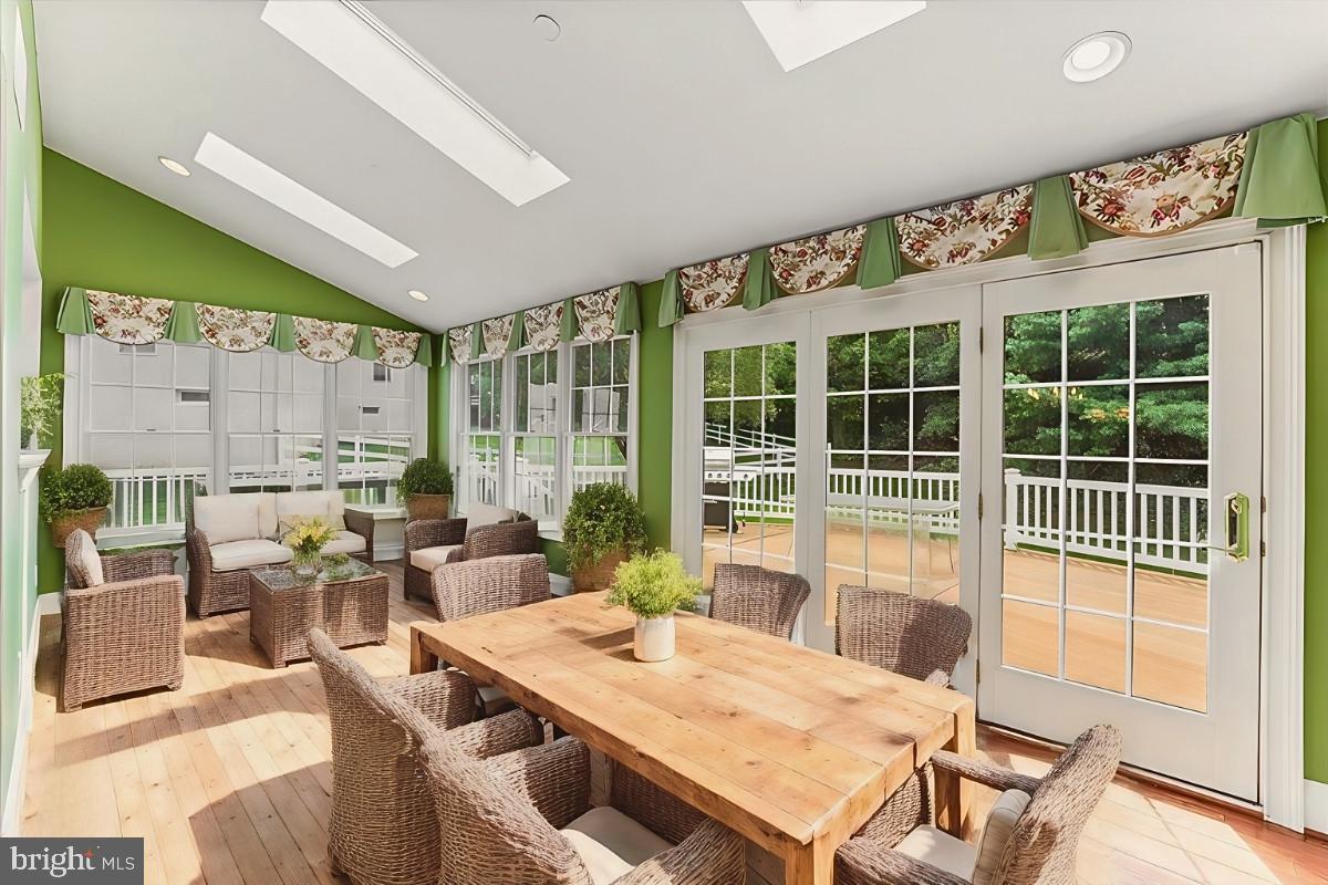 WESTTOWN CHASE - Residential