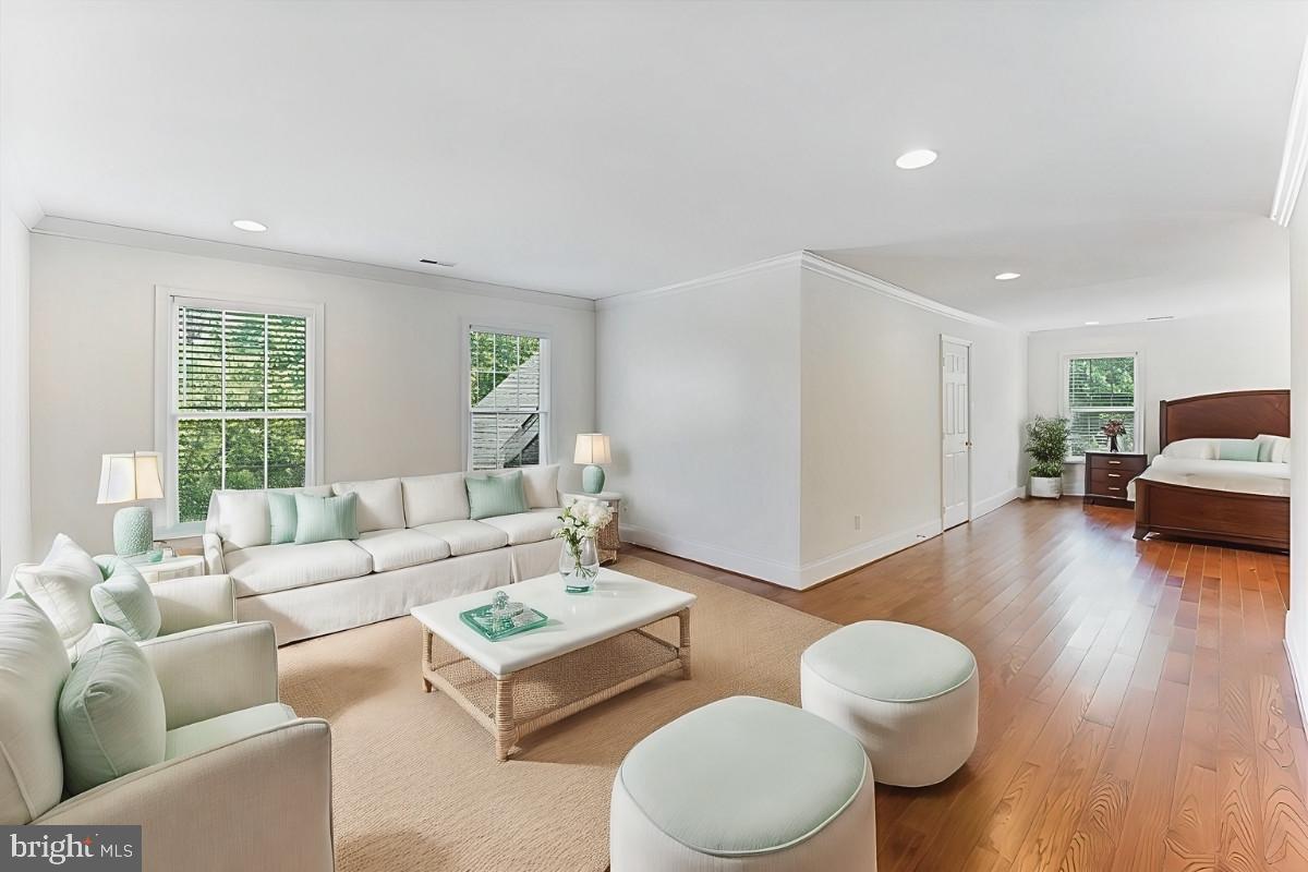 WESTTOWN CHASE - Residential