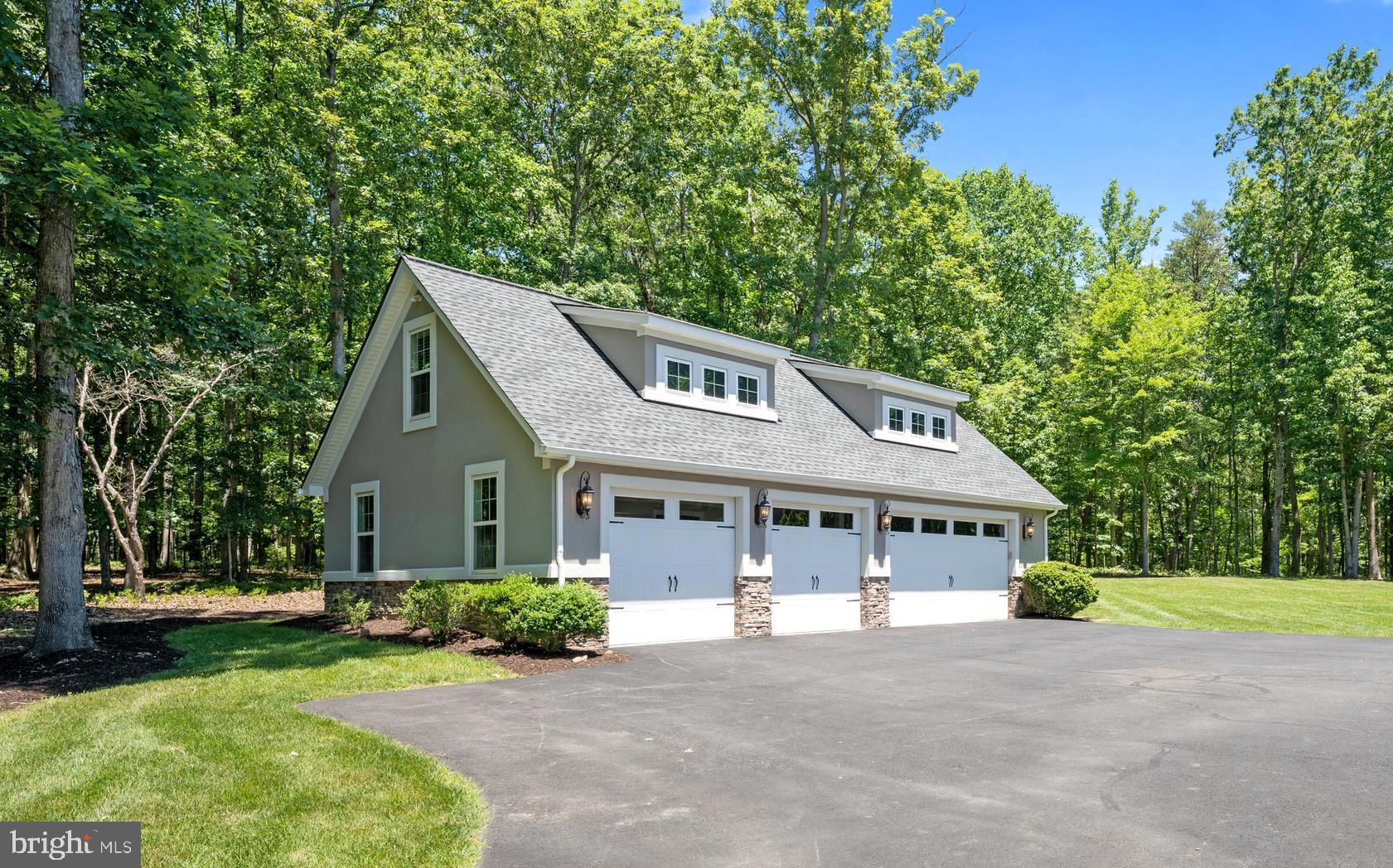 FAWN LAKE - Residential