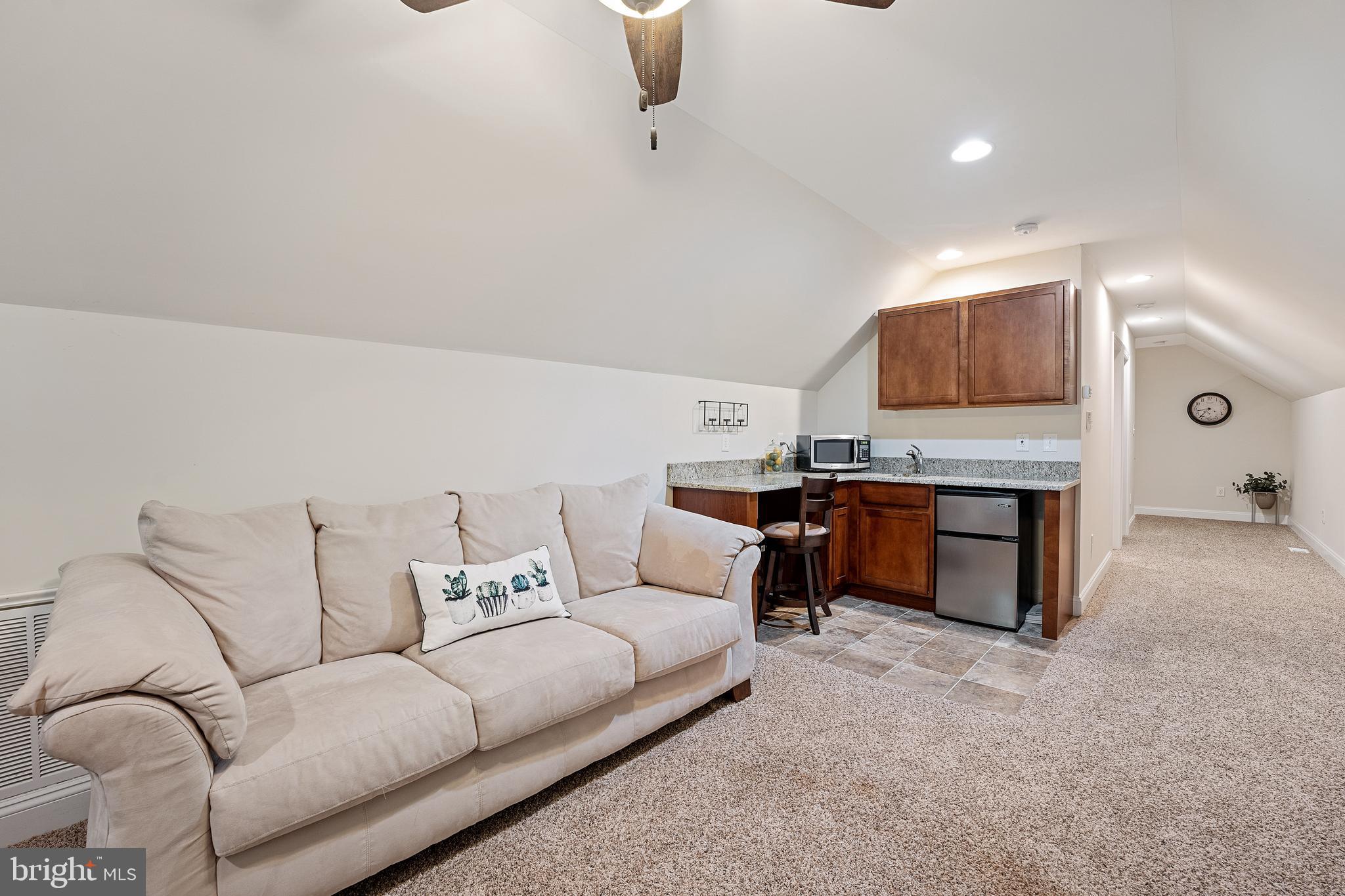 FAWN LAKE - Residential