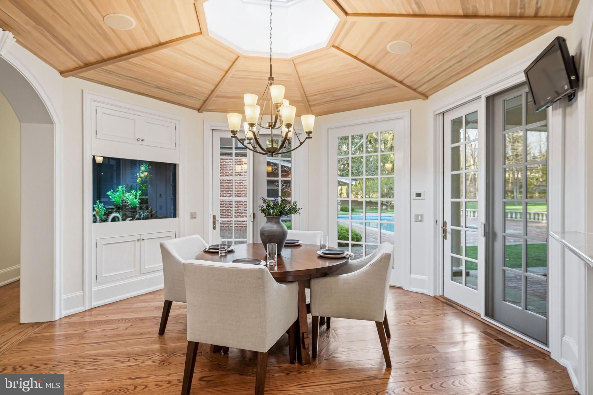 MERION GOLF ESTATES - Residential