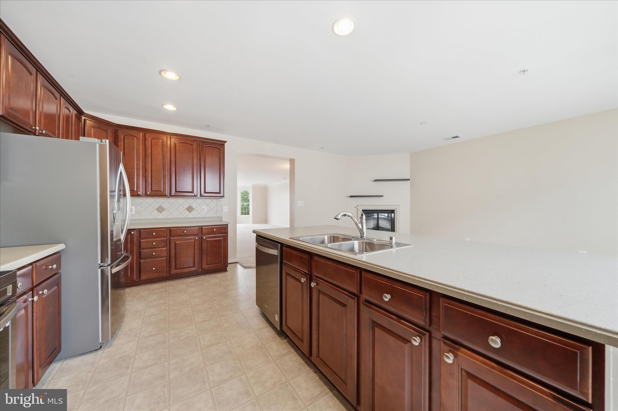 MISSION PLACE - Residential