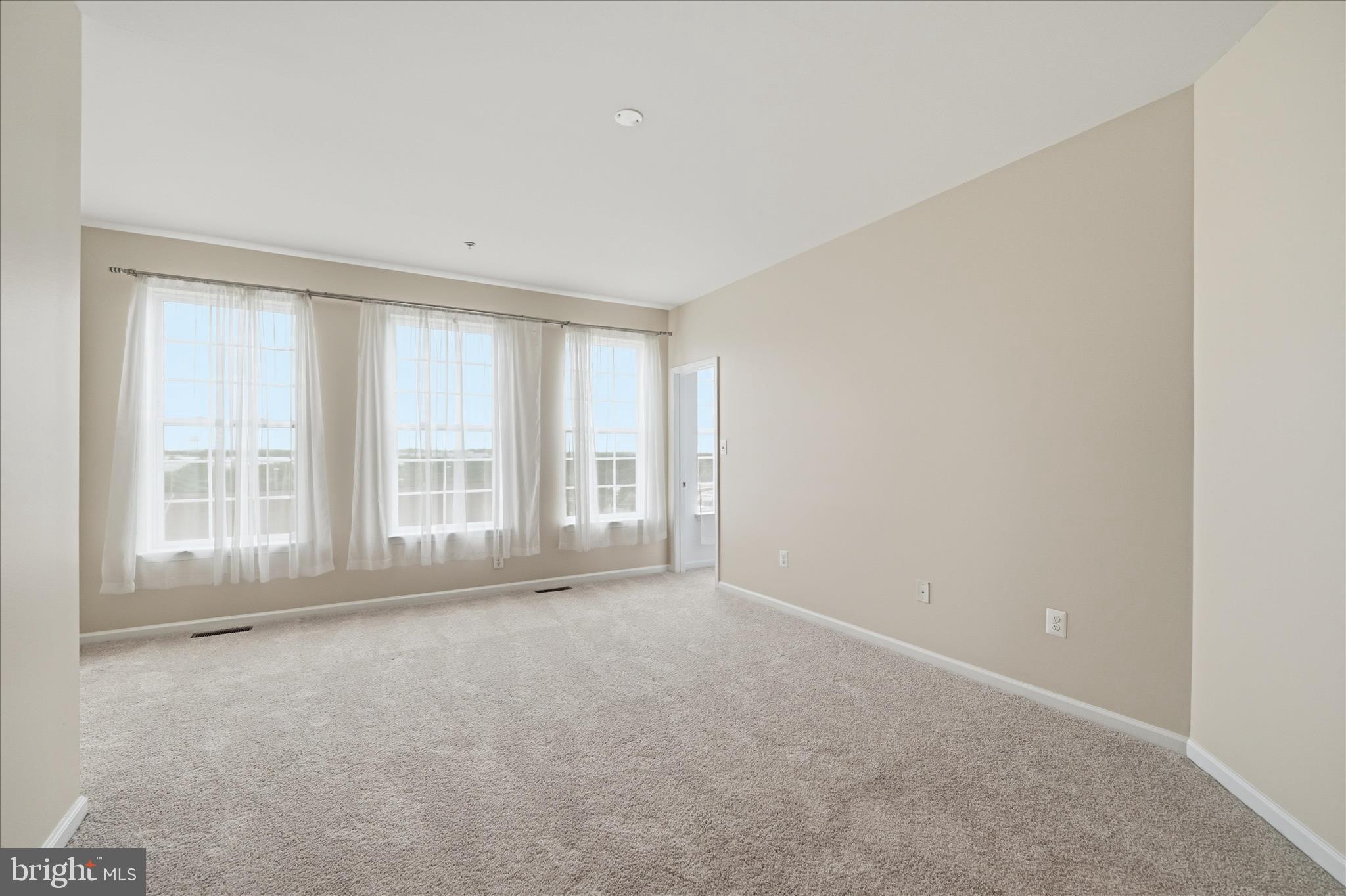 MISSION PLACE - Residential