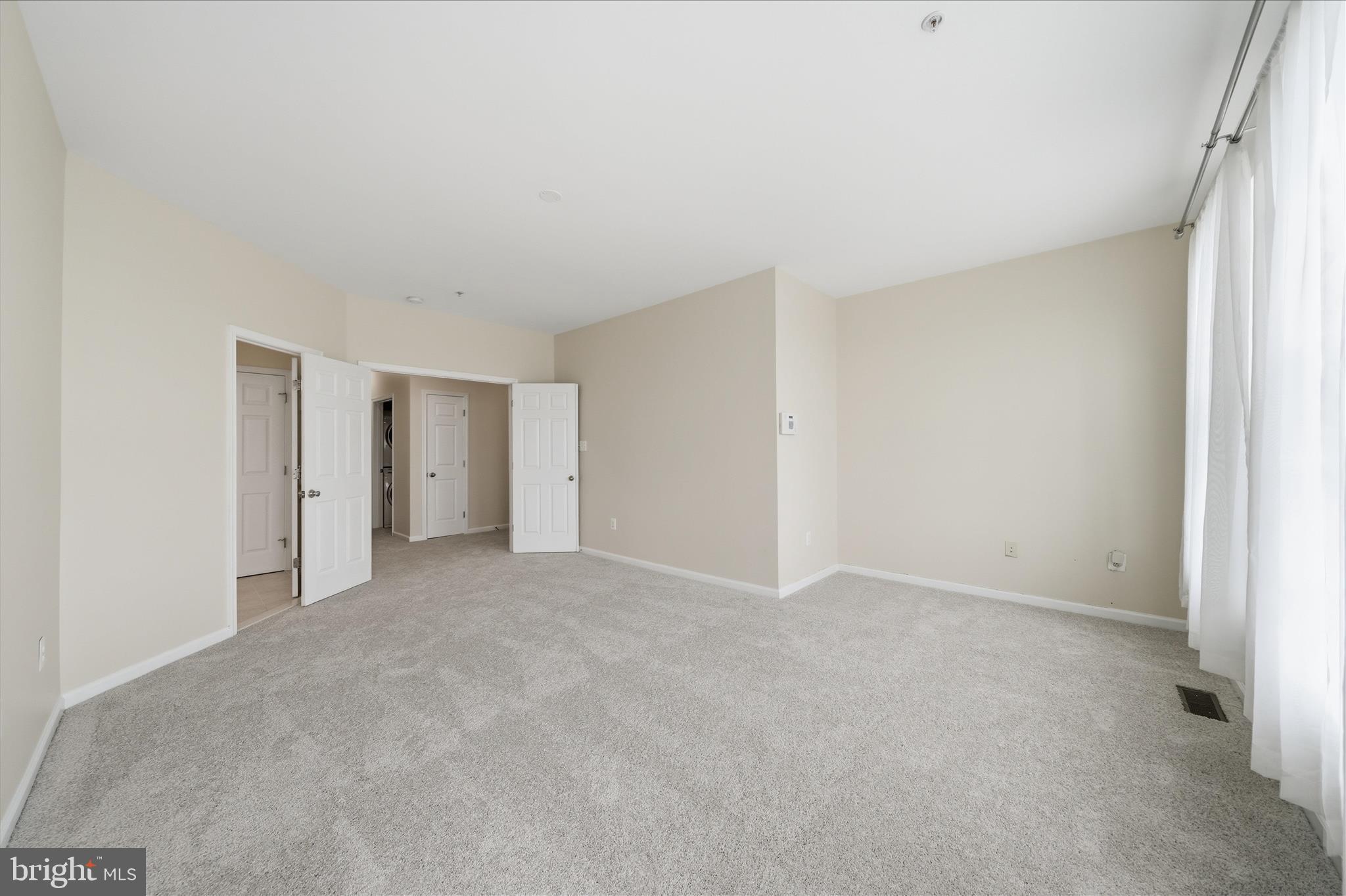 MISSION PLACE - Residential