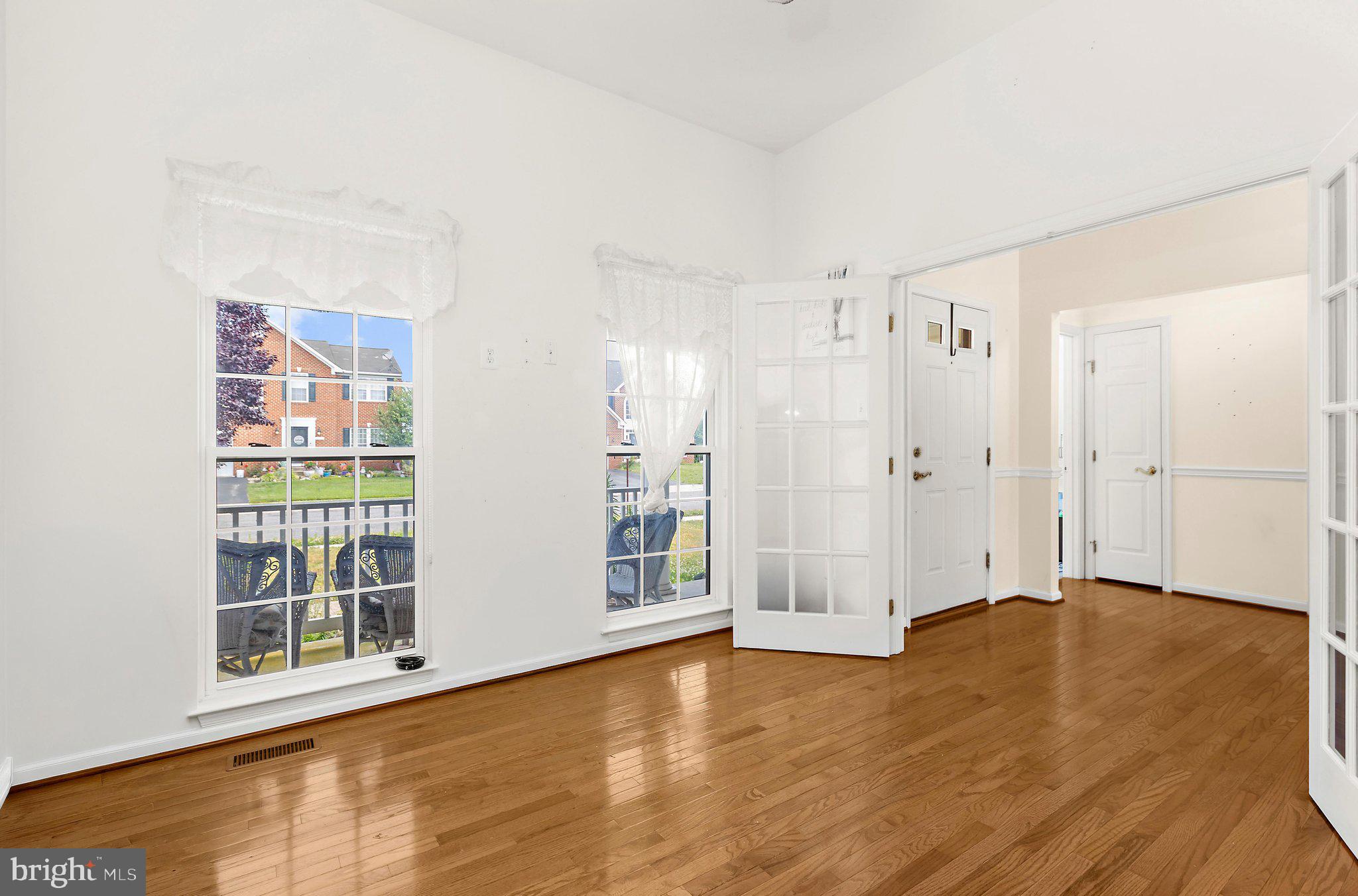 LISTER ESTATES - Residential